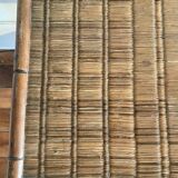 Table d’appoint en bois simulant le bambou d’époque colonial