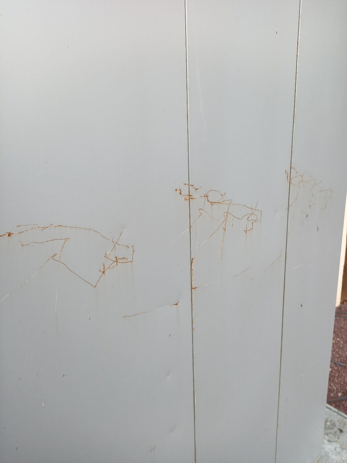 Metal cloakroom cabinet