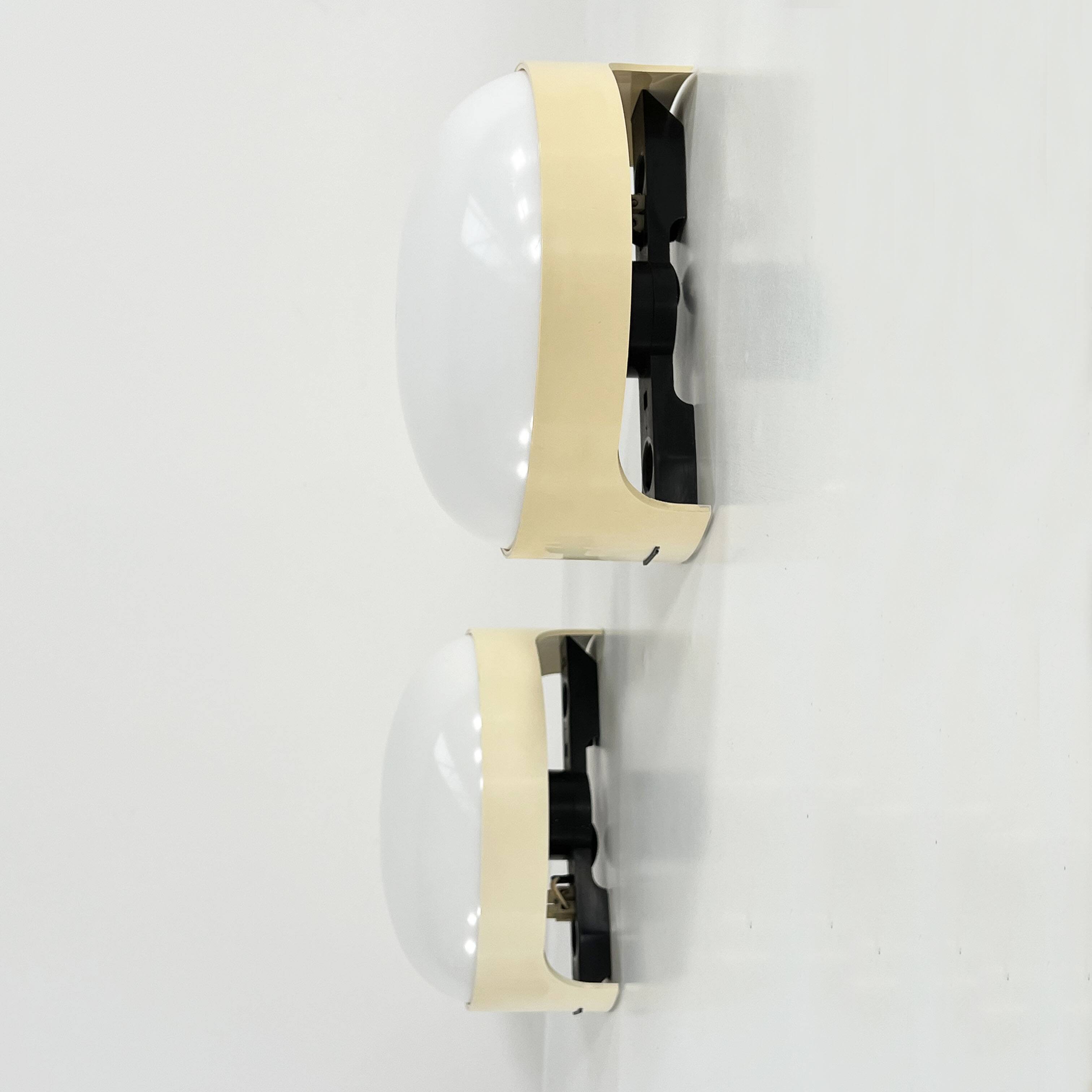 Pair of Quattro KD 4335 wall lights by Joe Colombo for Kartell, 1960