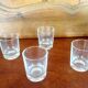 Verres anciens à liqueurs