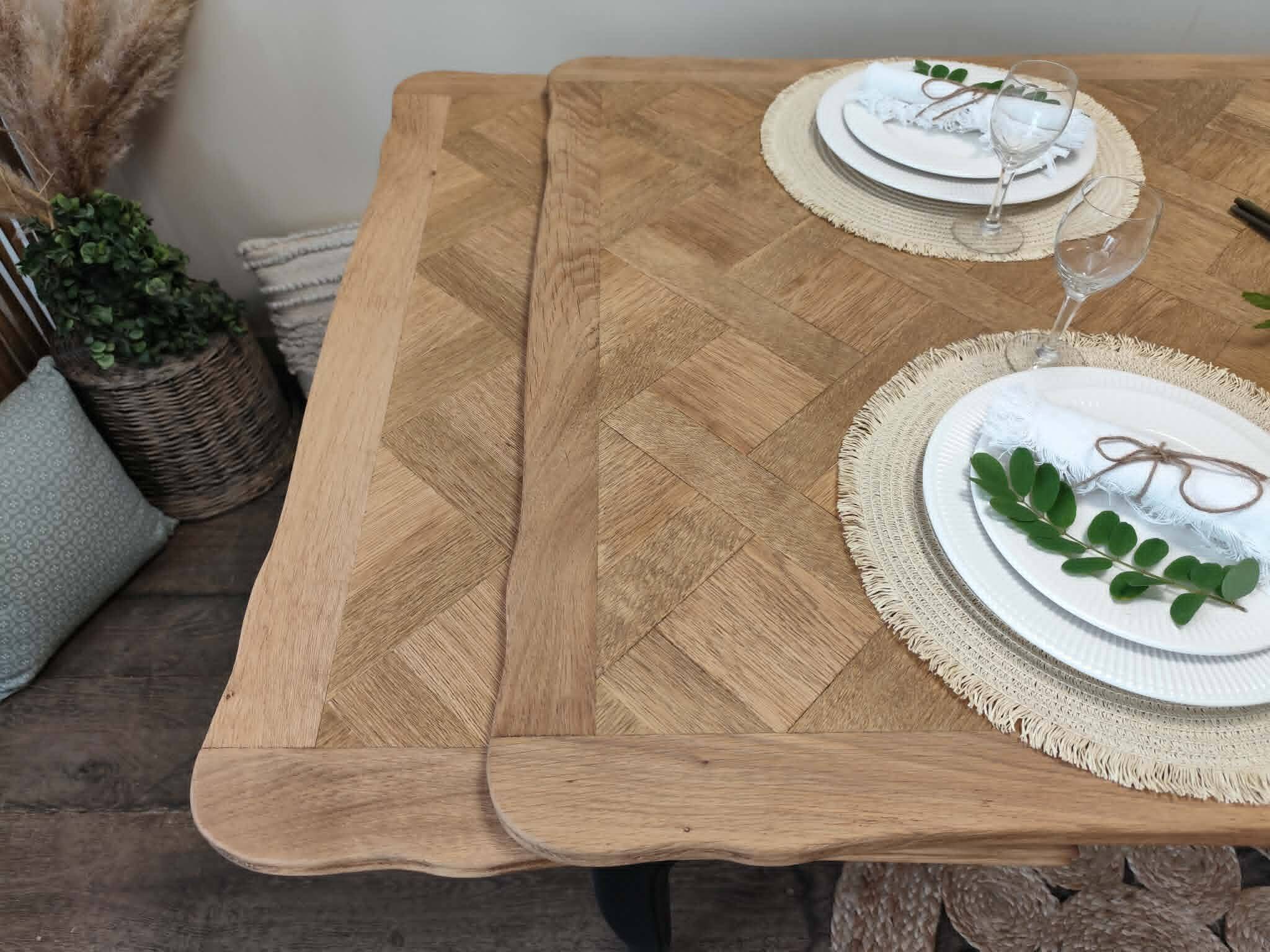 Table style regence en chene massif