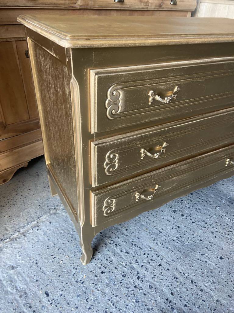 Gold chest of drawers