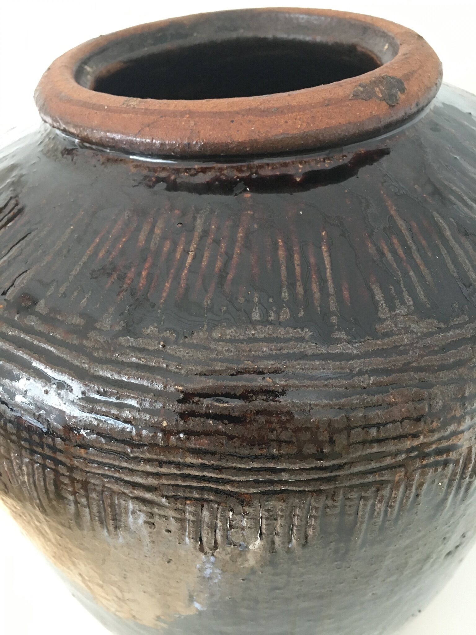 Asian jar in enamelled sandstone