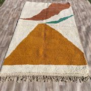 Handmade pure wool rug, size 2/3 m.