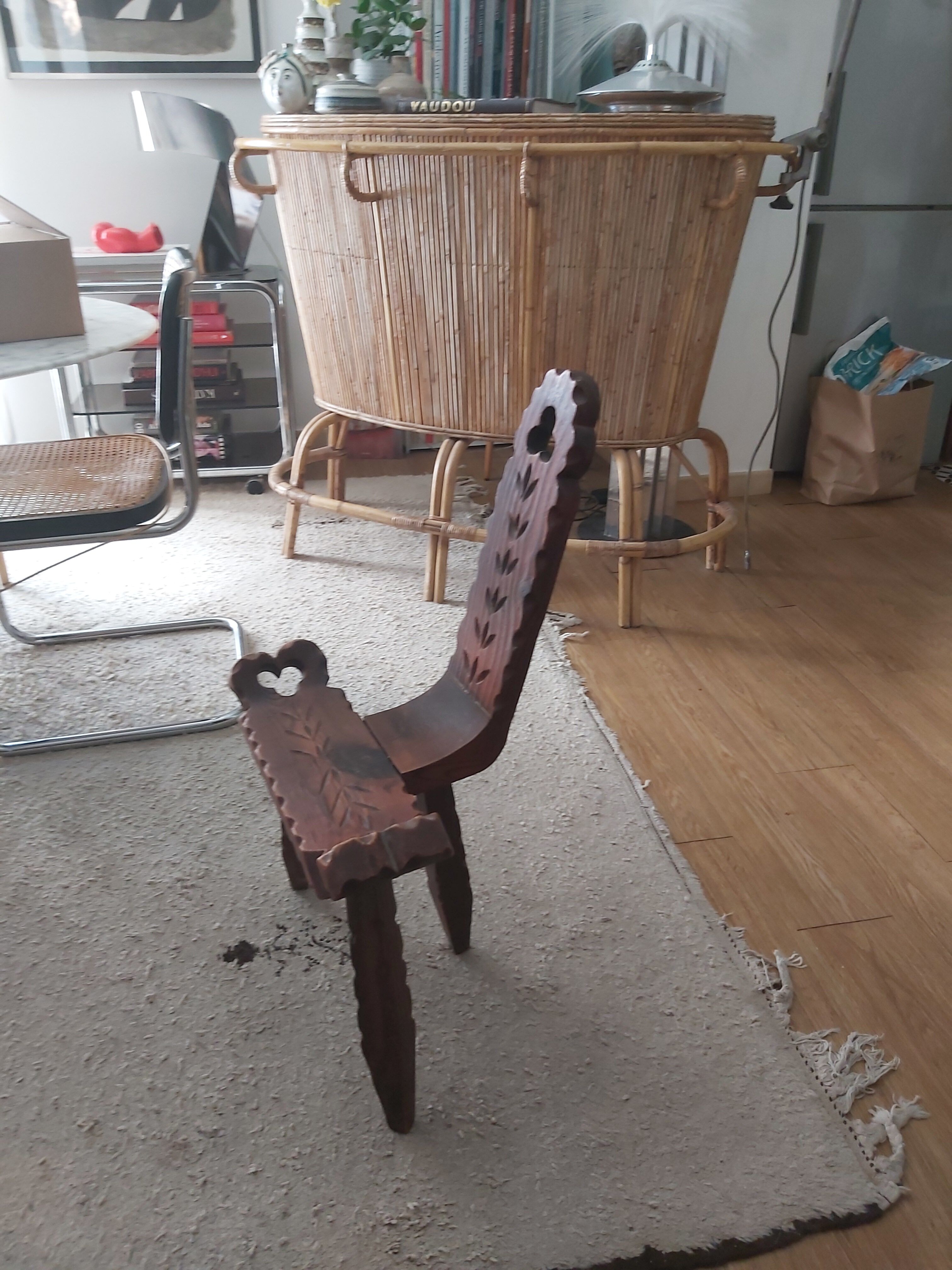 Vintage alpine tripod chair