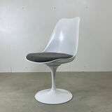 Eero Saarinen tulip chair for Knoll International,  1960