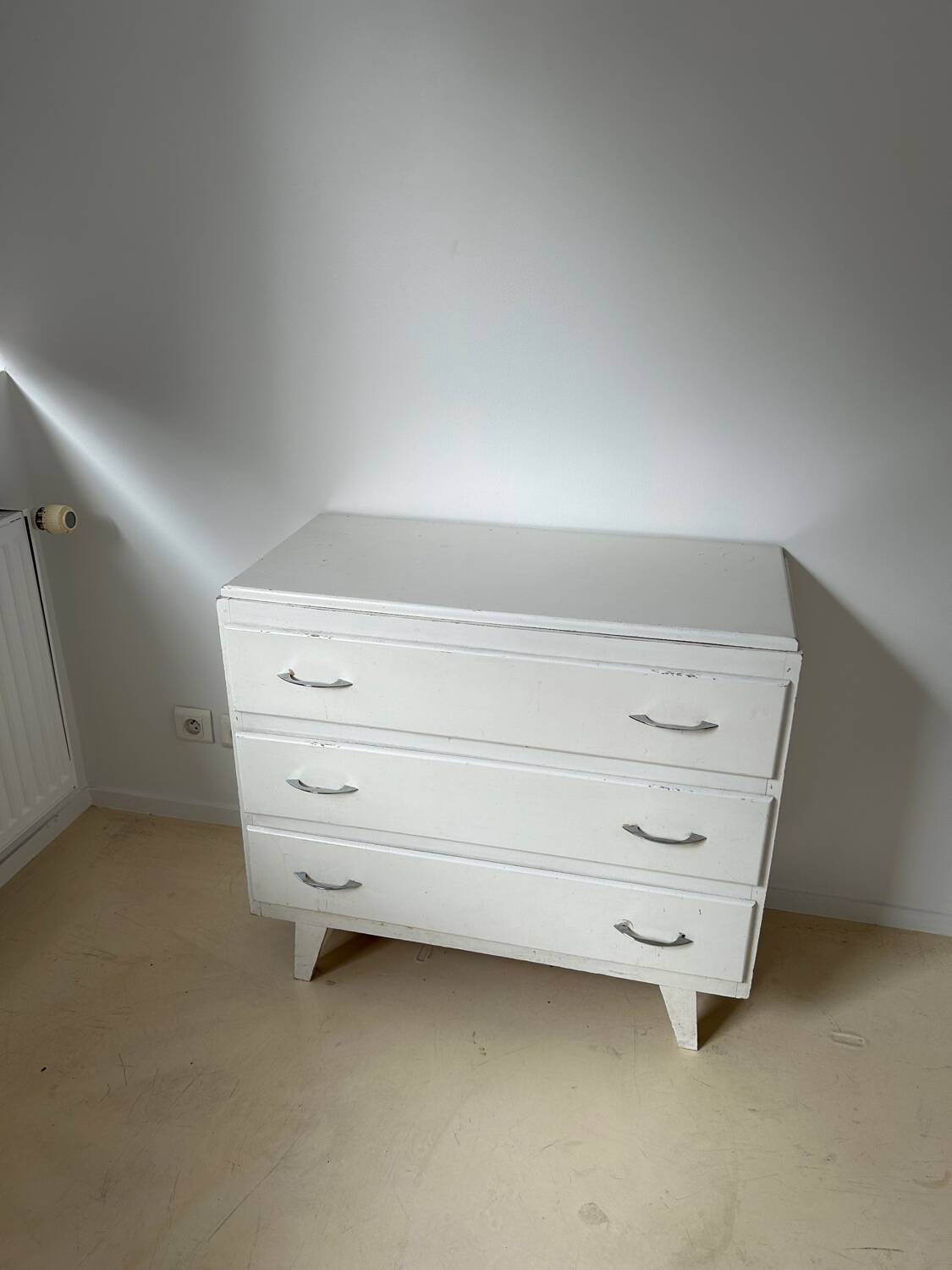 Vintage chest of drawers from the 50s