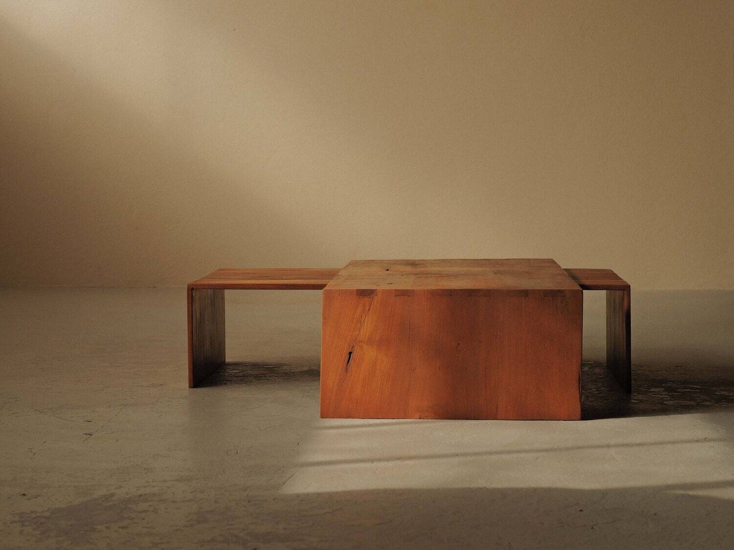 Pair of nesting coffee tables in solid wood, around 1980.