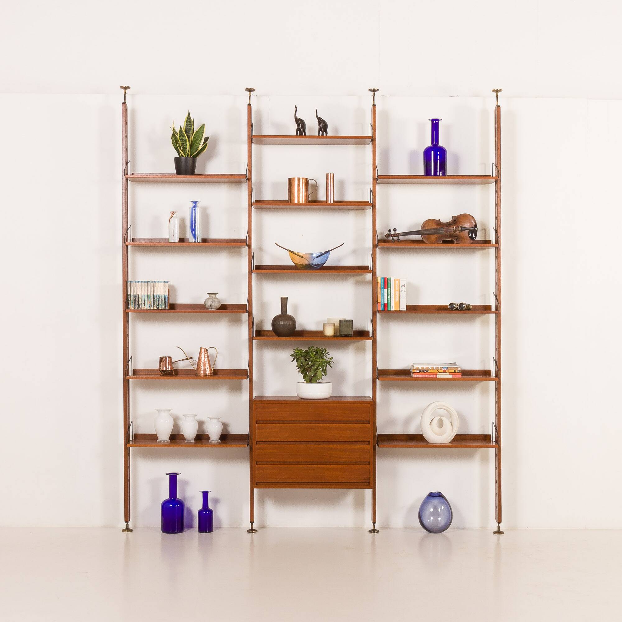 Italian mid century floor to ceiling teak wall unit or room divider, 1960