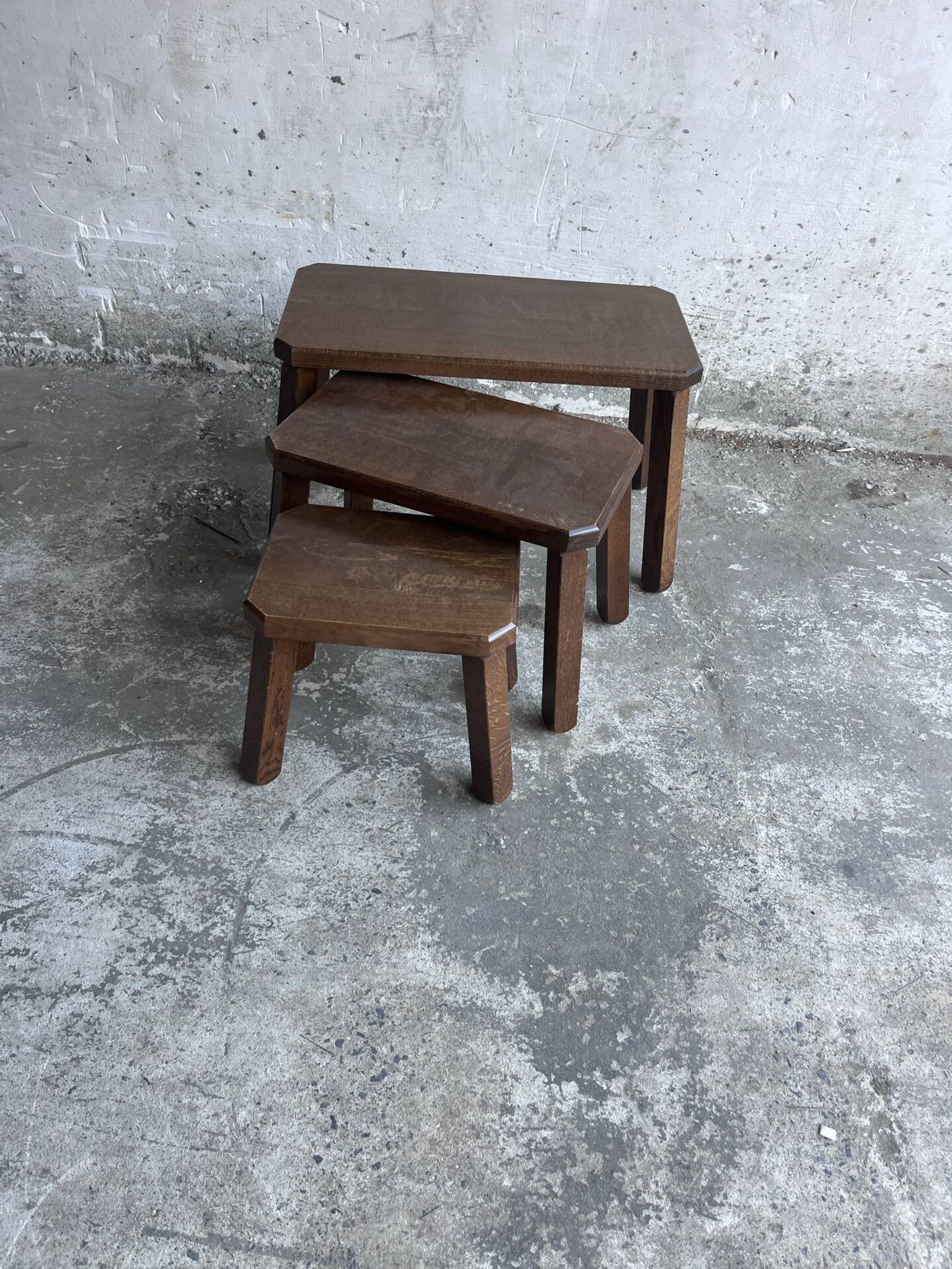 Nest of oak tables – set of 3