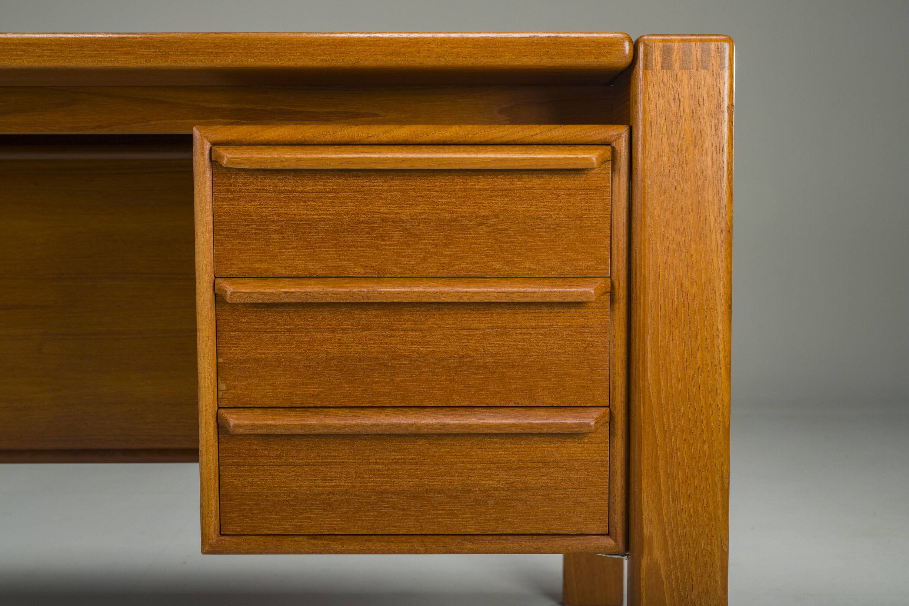 Mid-Century Teak Freestanding Desk from Gv Møbler, 1960s