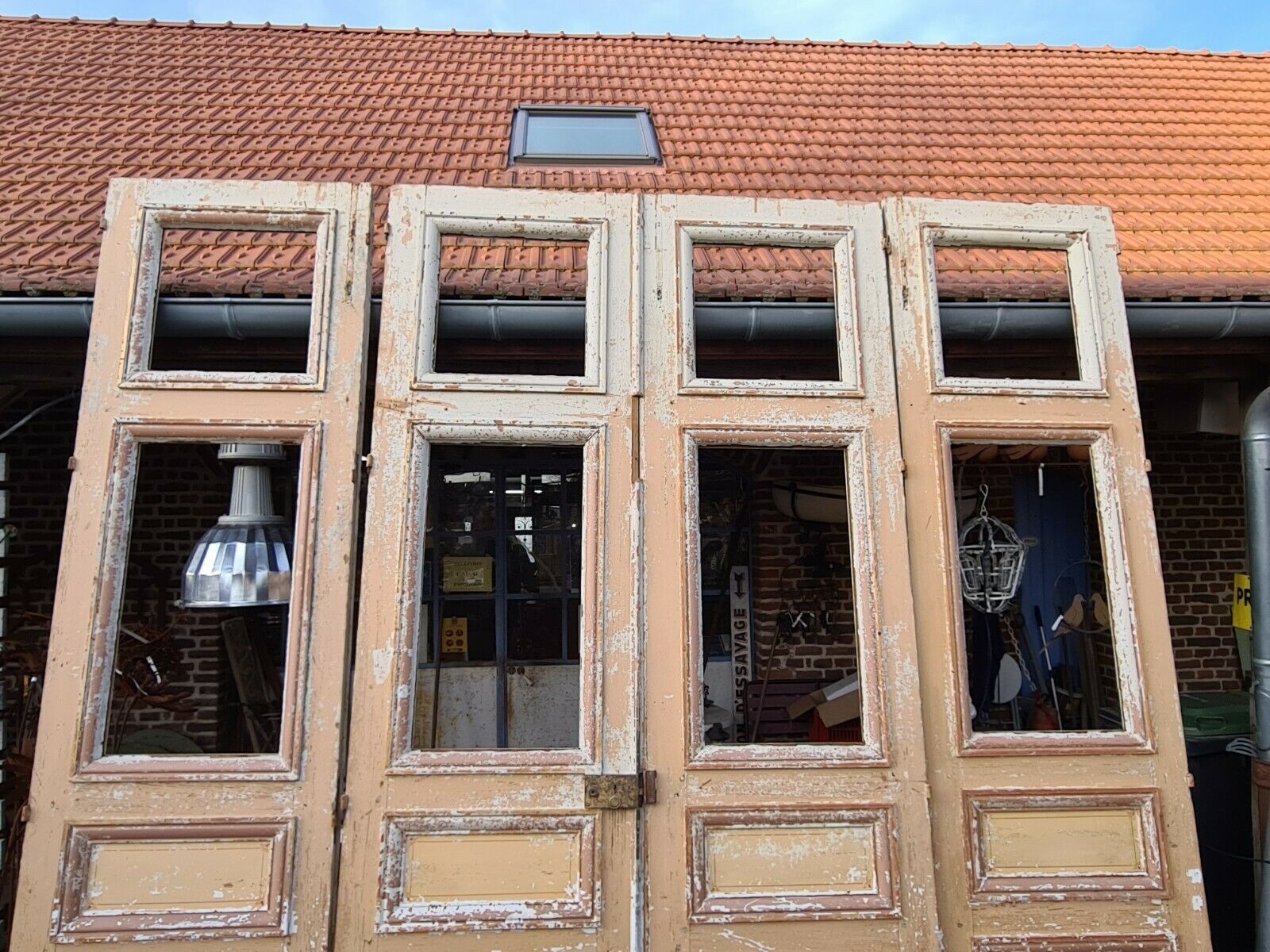Glazed separation doors in fir