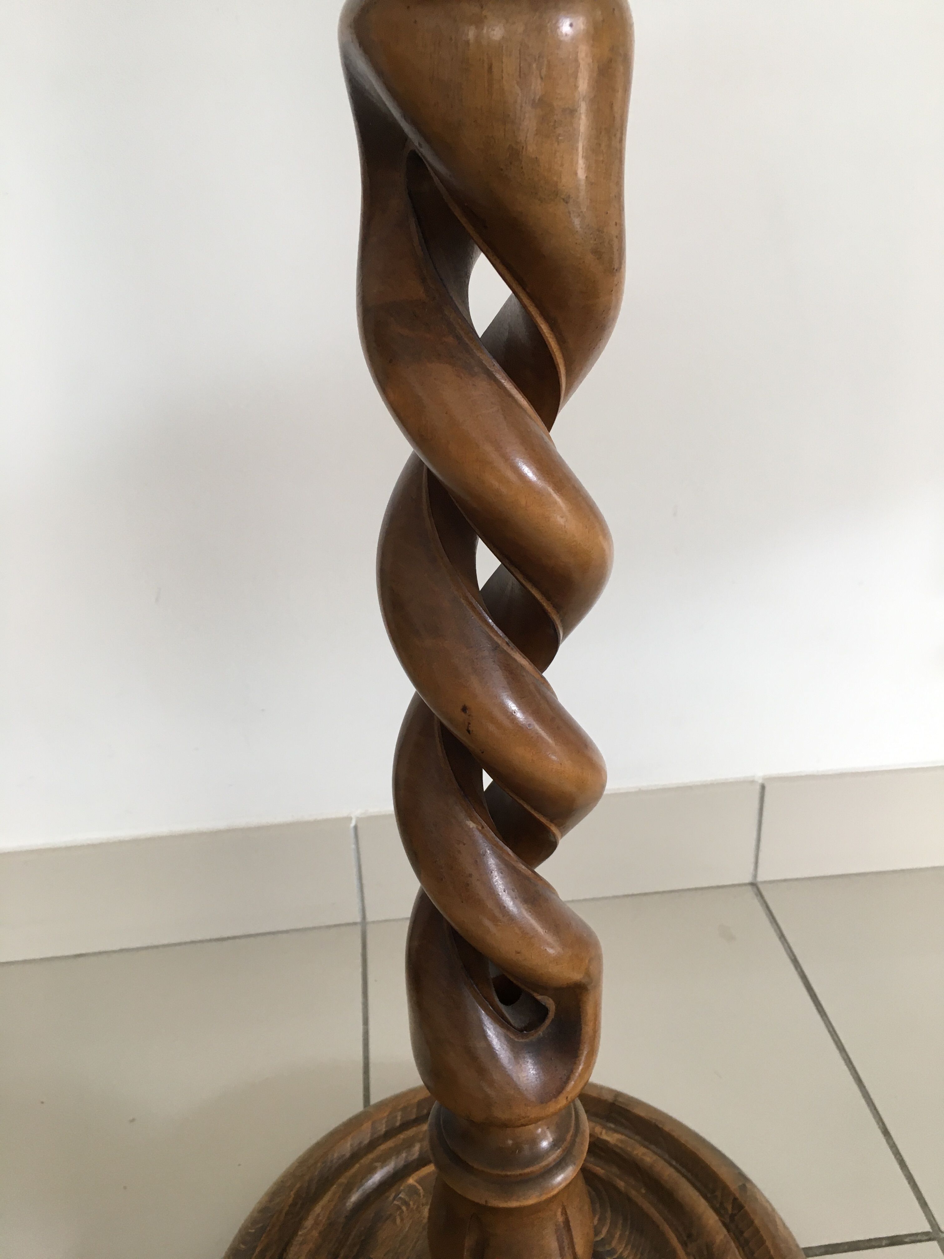 Double twisted harness