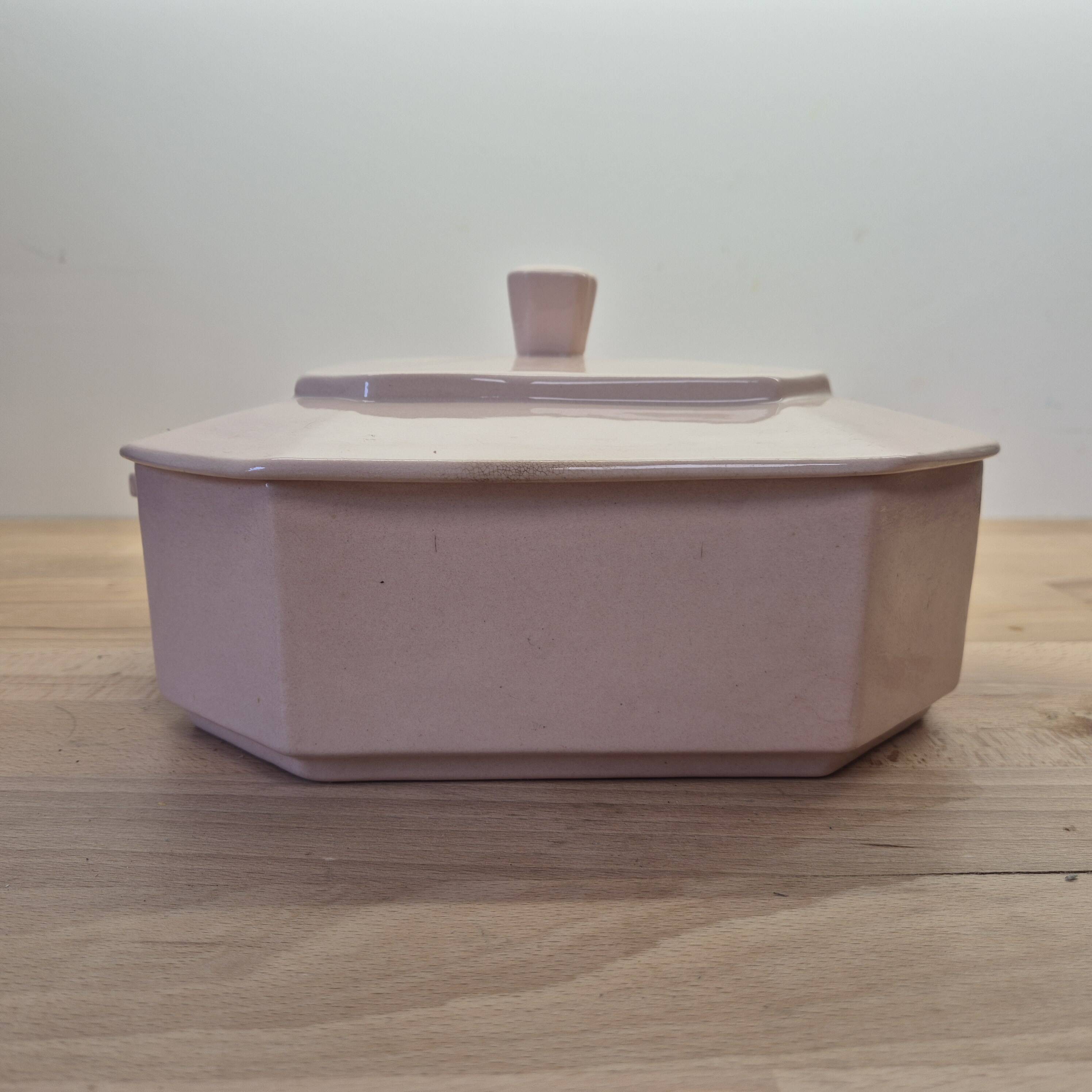 St Amand soup tureen