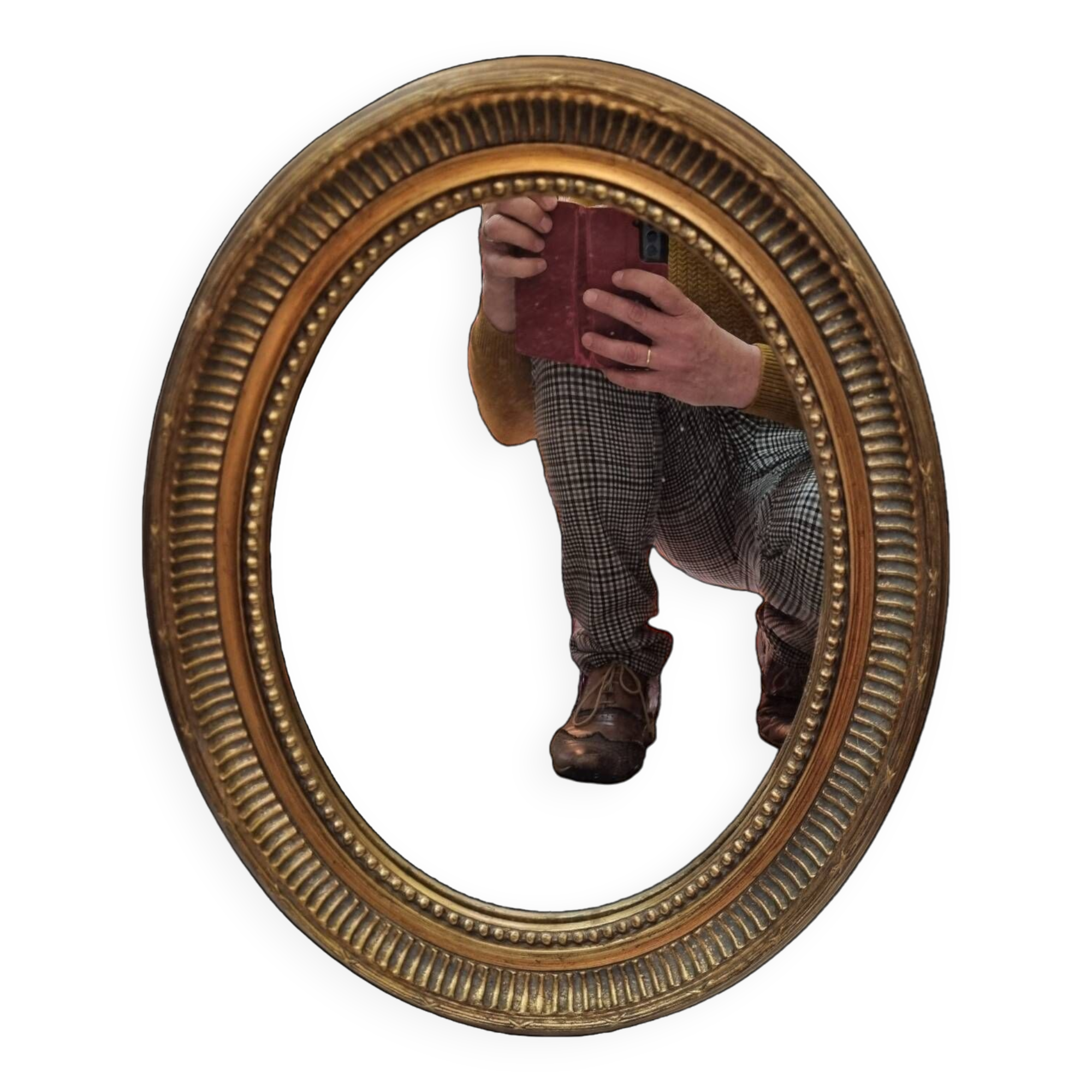 Oval wooden mirror, gold 49x39cm