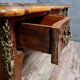 Bureau plat Louis XV a double face en marquèterie de bois précieux