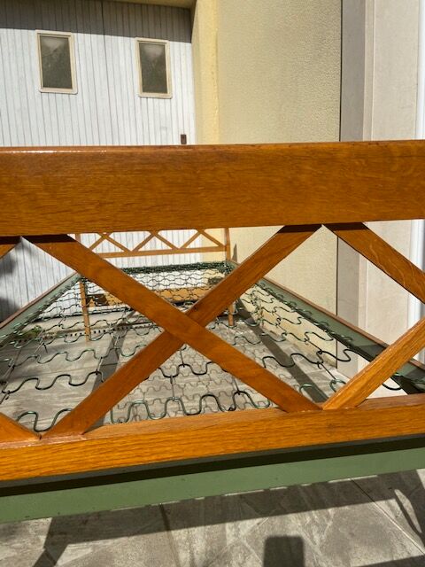 Single bed 1 person 70s