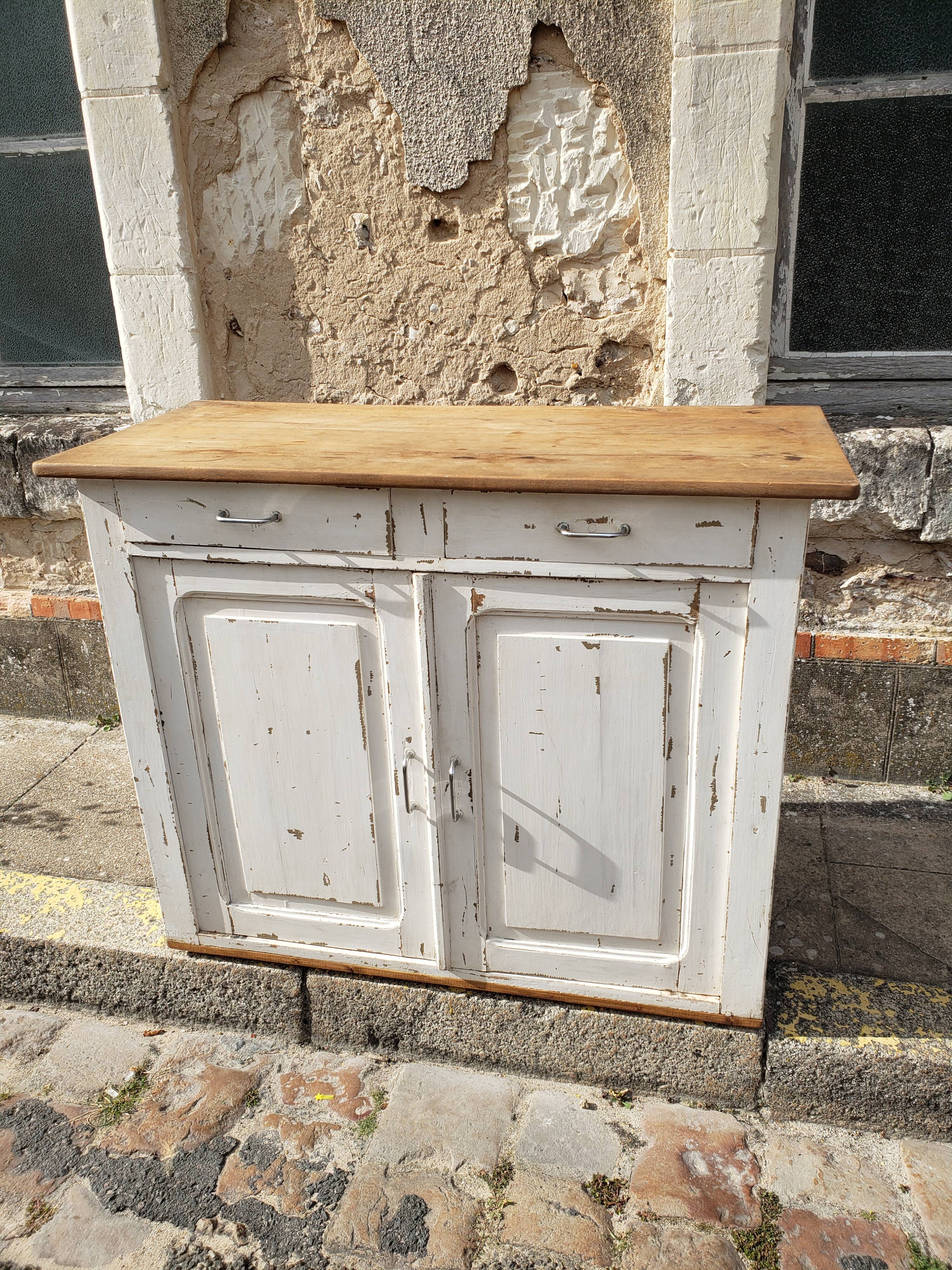 Parisian buffet off-white patina