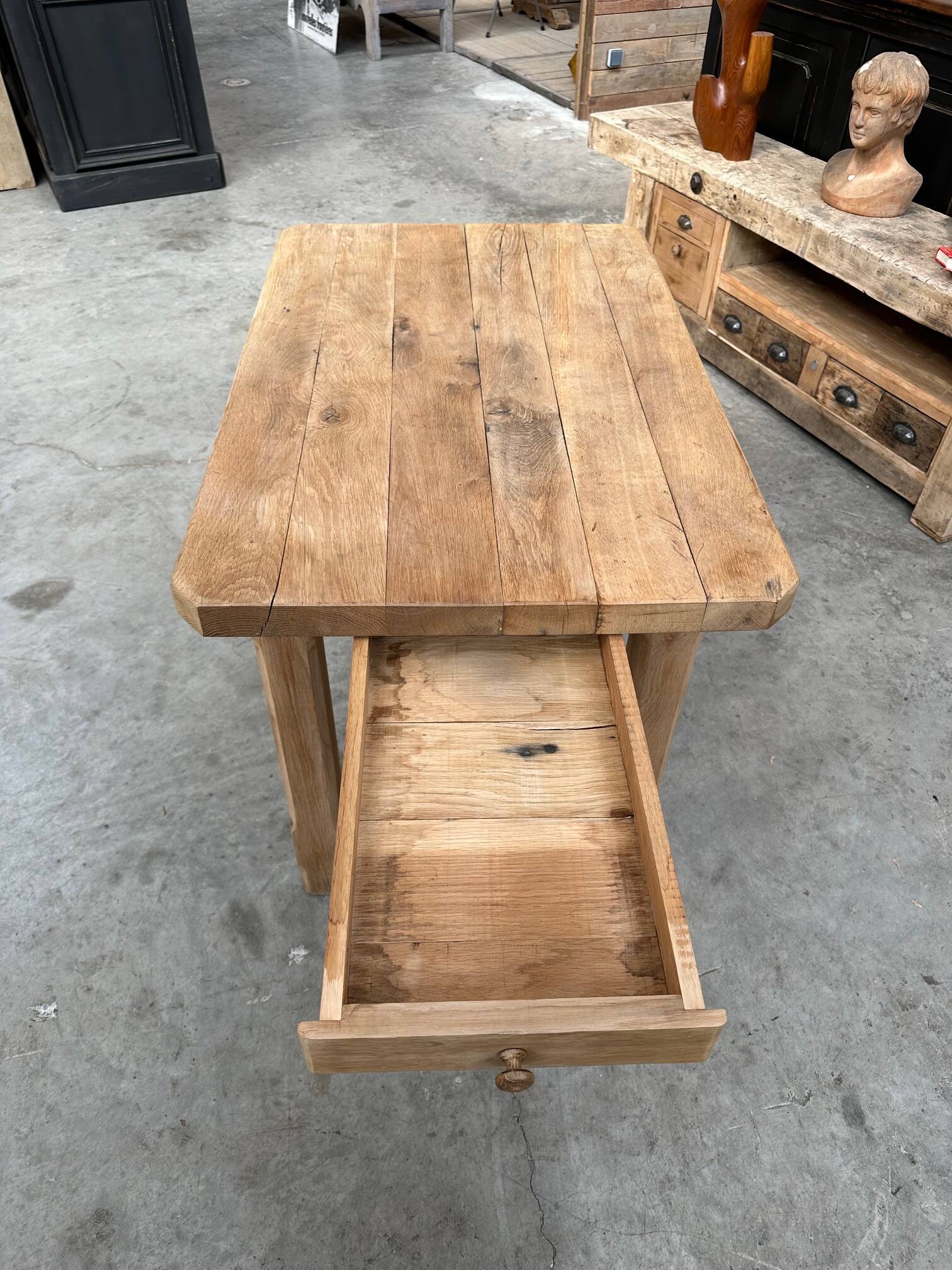 Oak Country Table