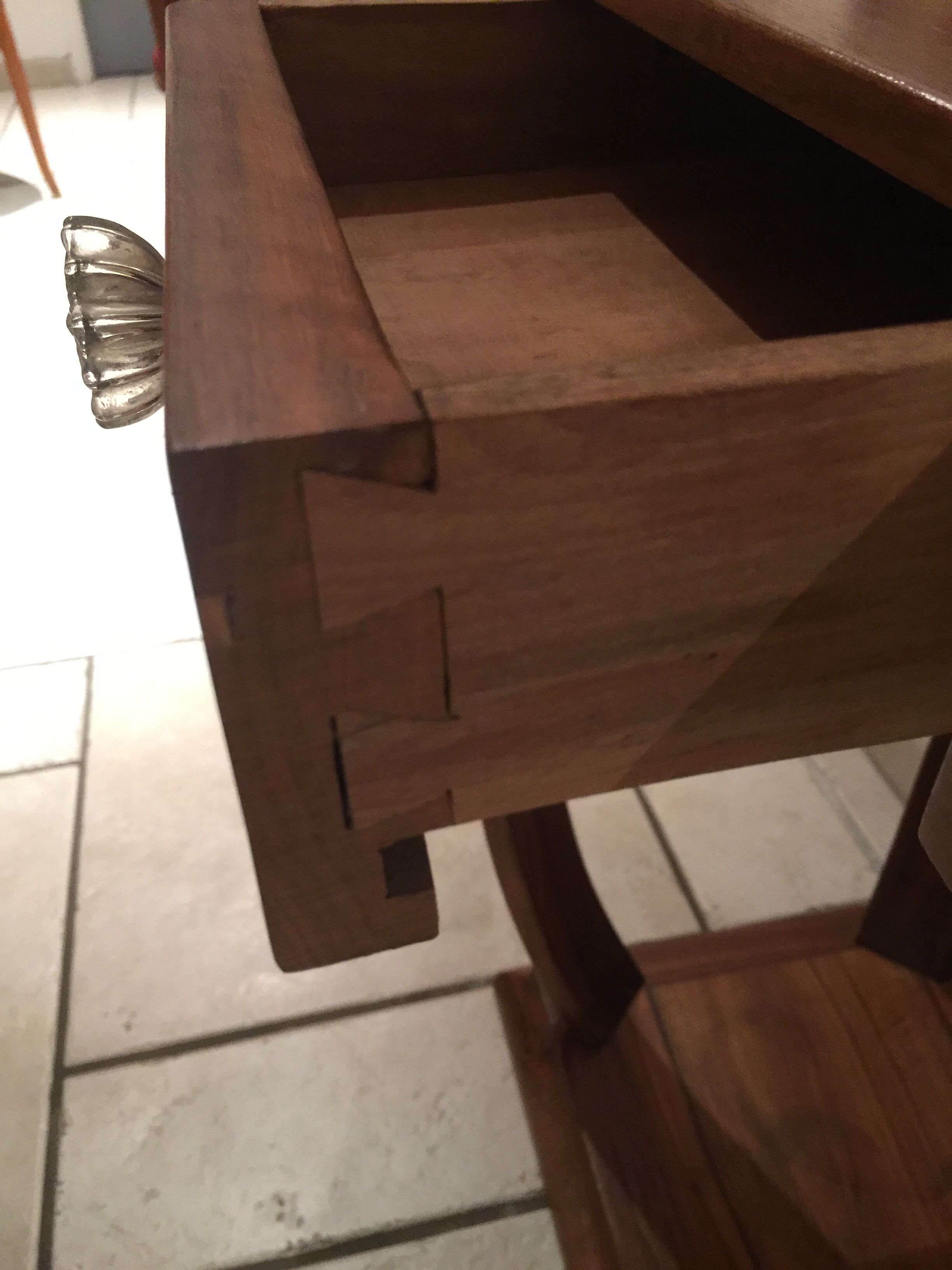 Art deco dressing table