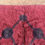 Custom dark red Moroccan rug: 150/250cm