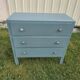 Commode peinte vintage