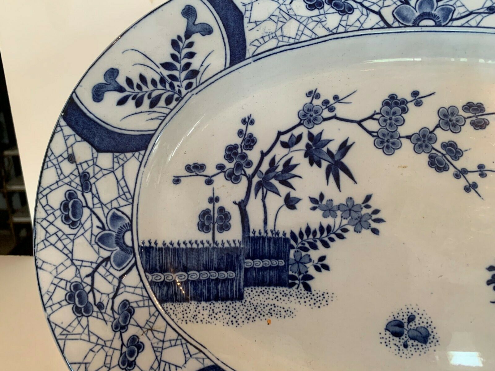 Creil Montereau 20th century earthenware oval dish