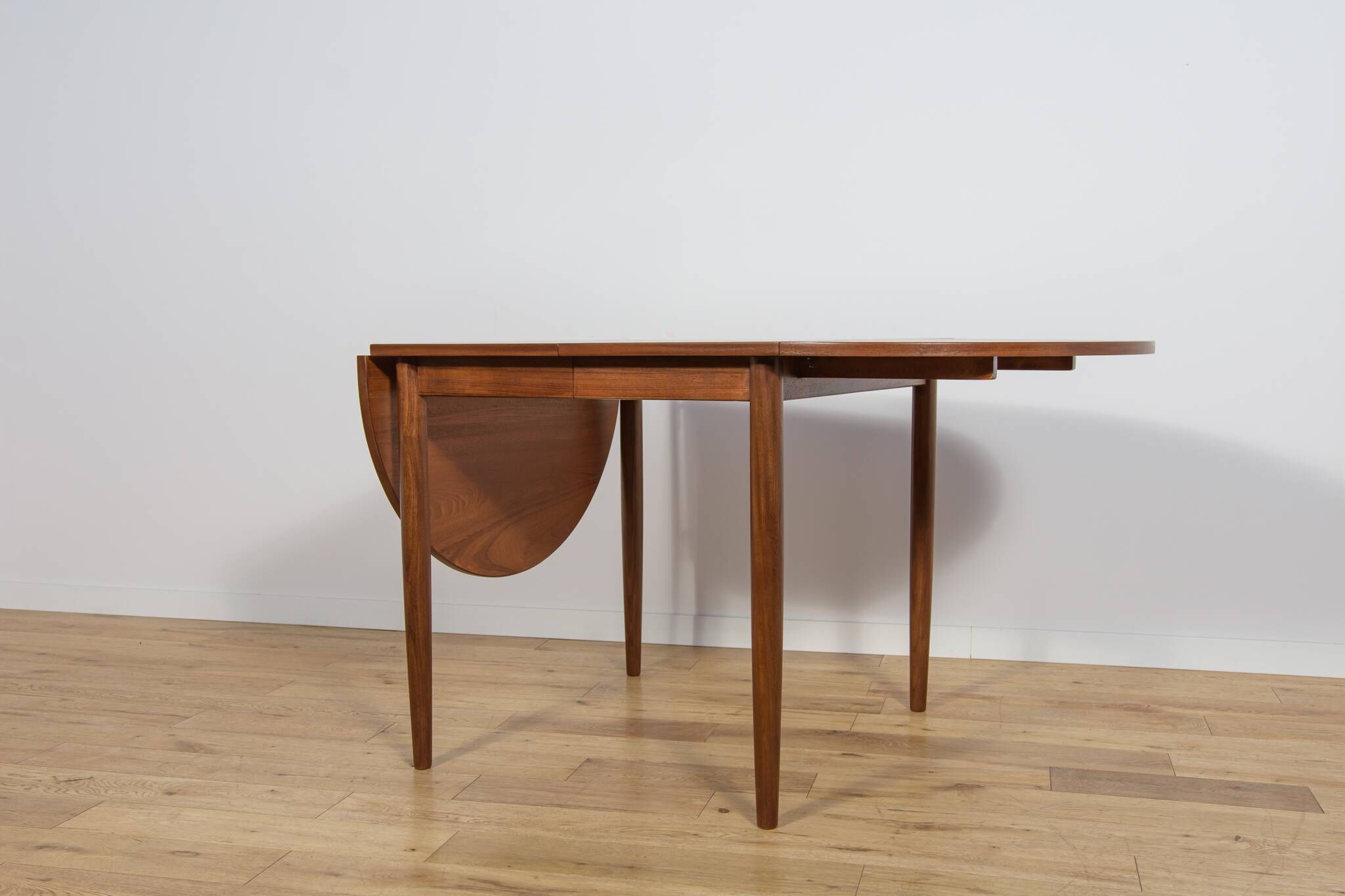 Table à manger extensible en teck et palissandre des années 1960, Danemark.