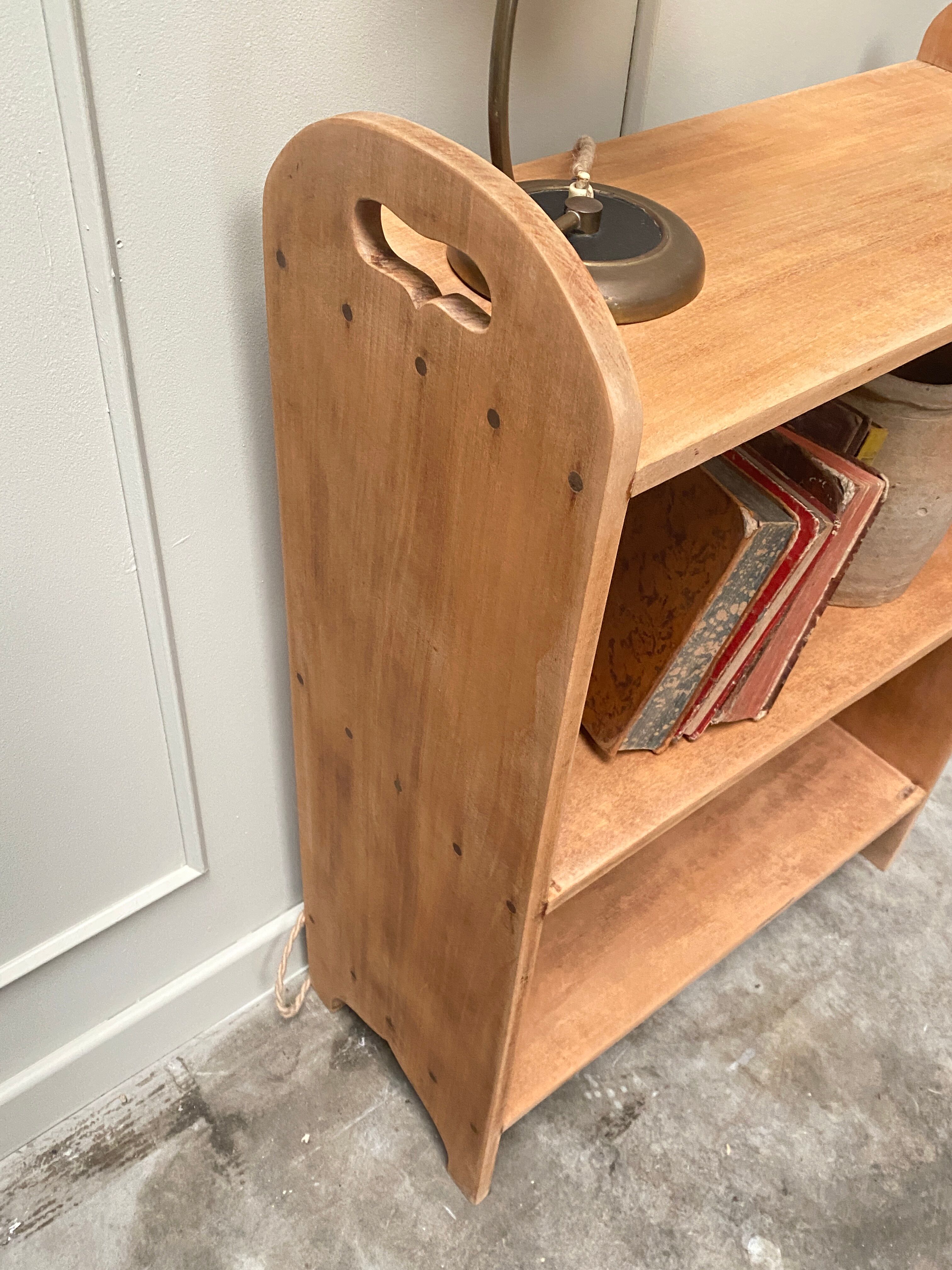 Petite étagère à poser
