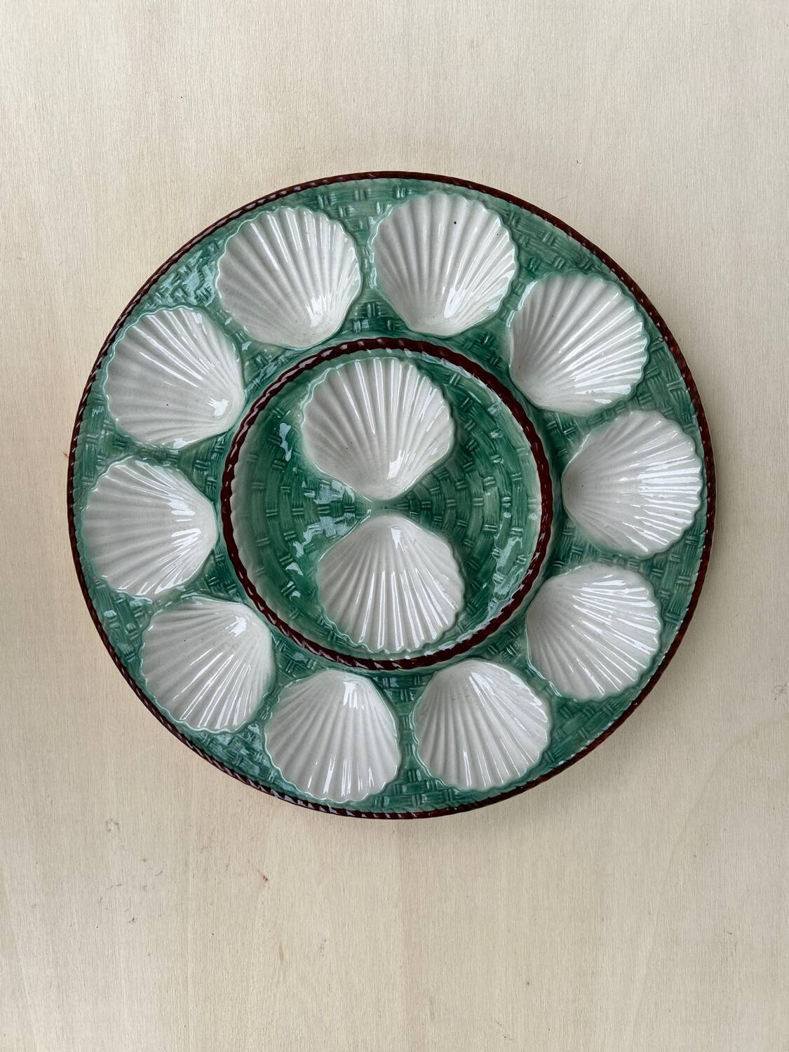 Longchamps oyster plates