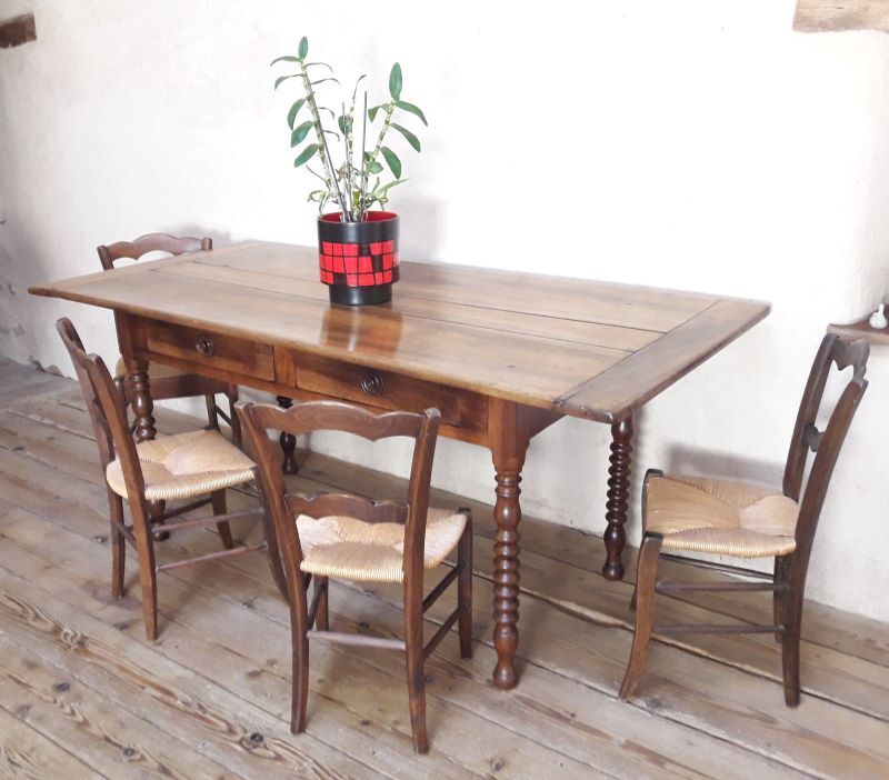 Walnut farmtable, 19th