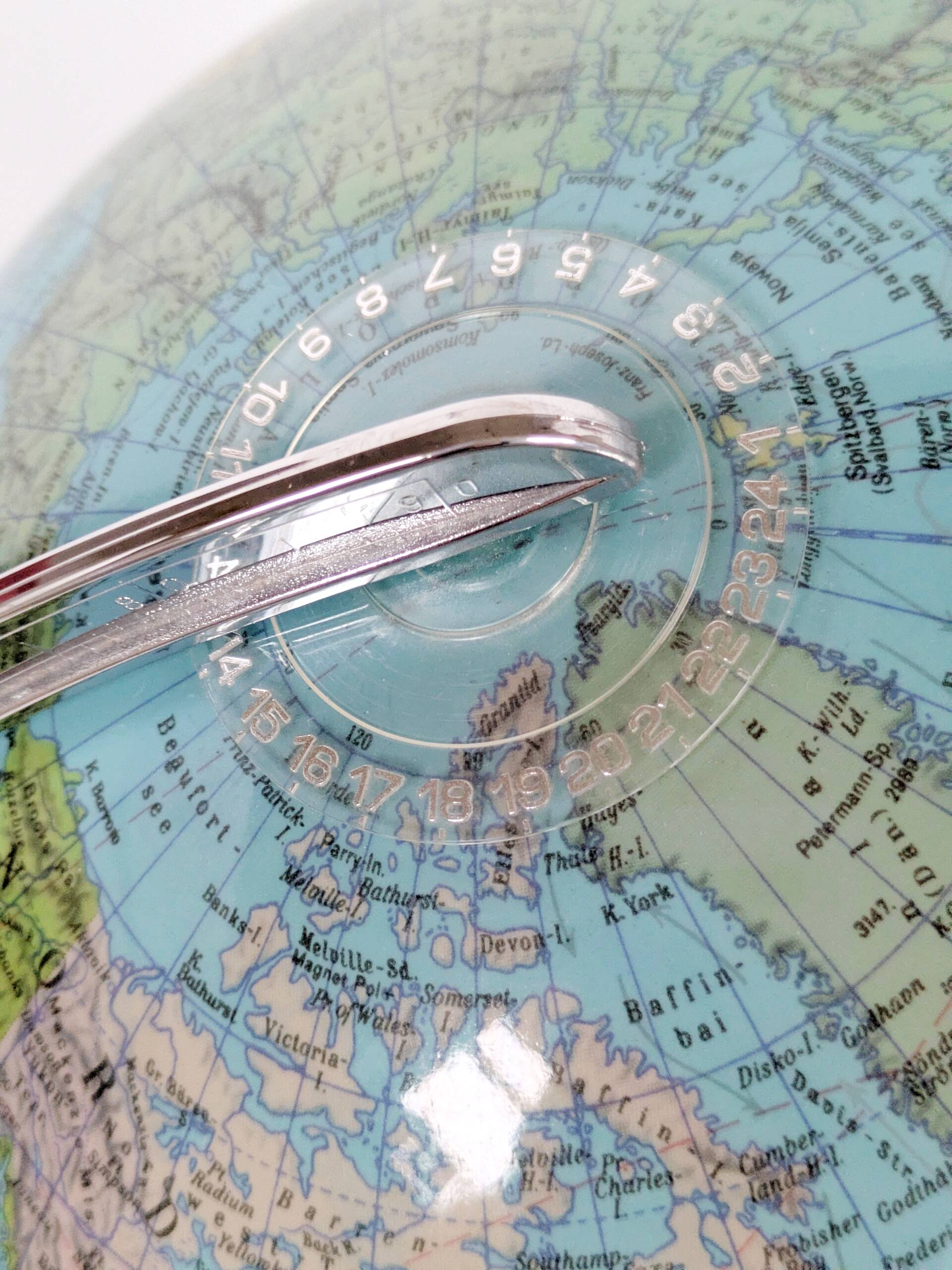 Columbus Duplex illuminated globe on a wooden base, 1980s