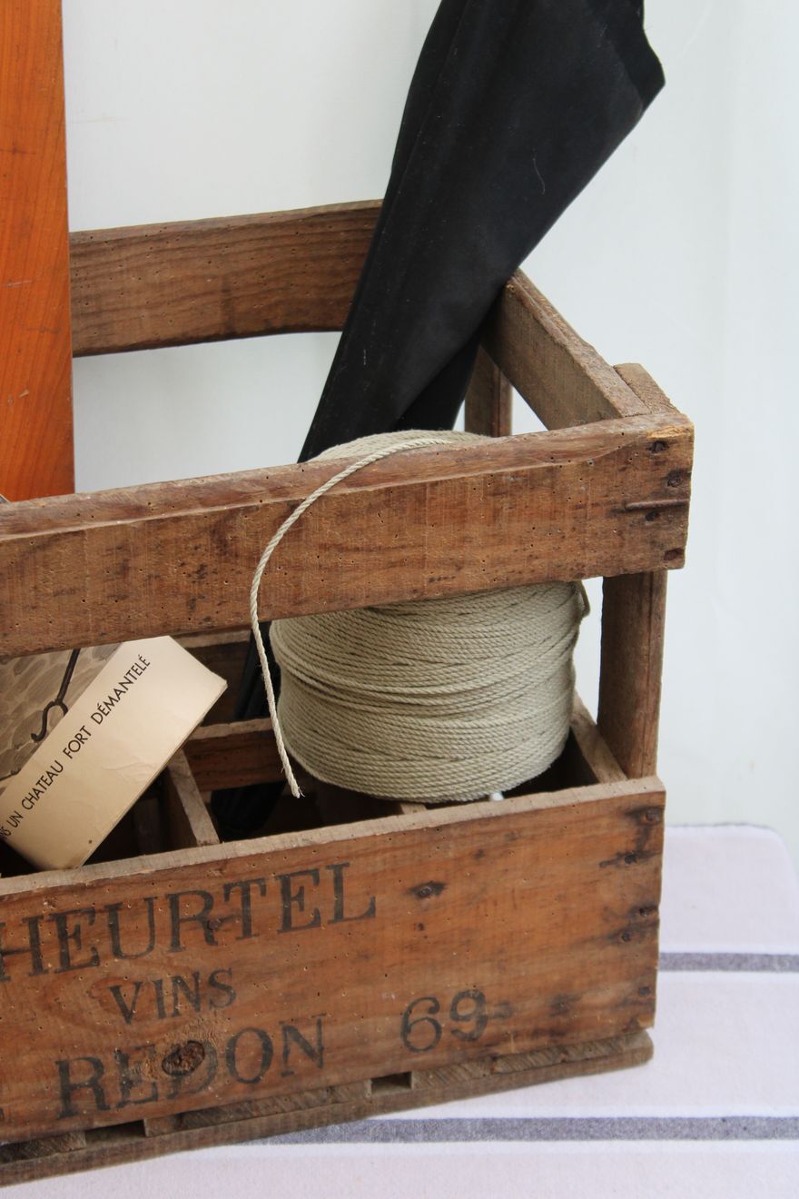 Wooden bottle locker