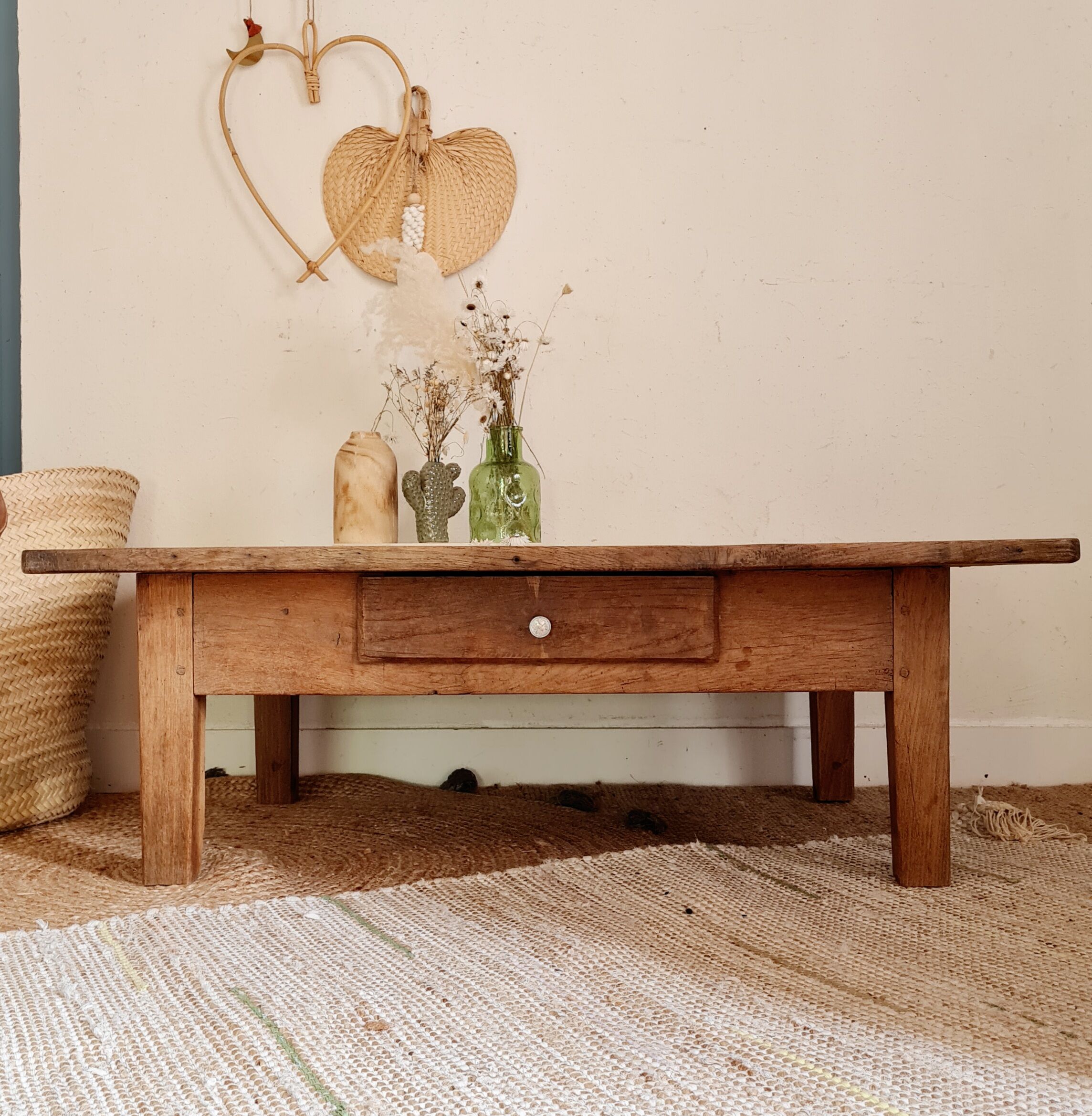 Old farmhouse coffee table in solid wood 1 drawer