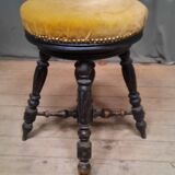 Napoleon III piano stool