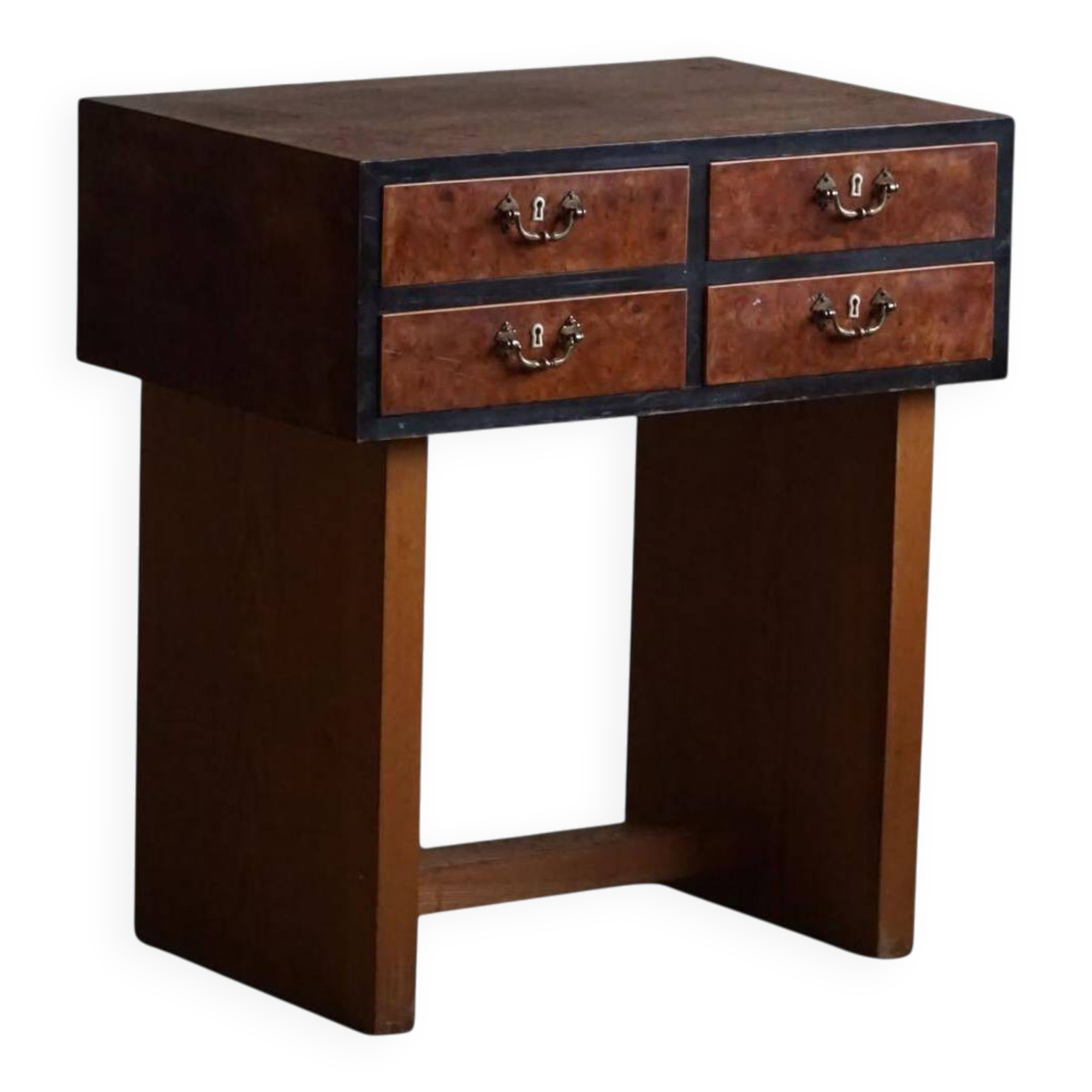 Danish Art Deco console with elm wood and burl drawers, 1940s.