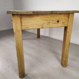 Farm table