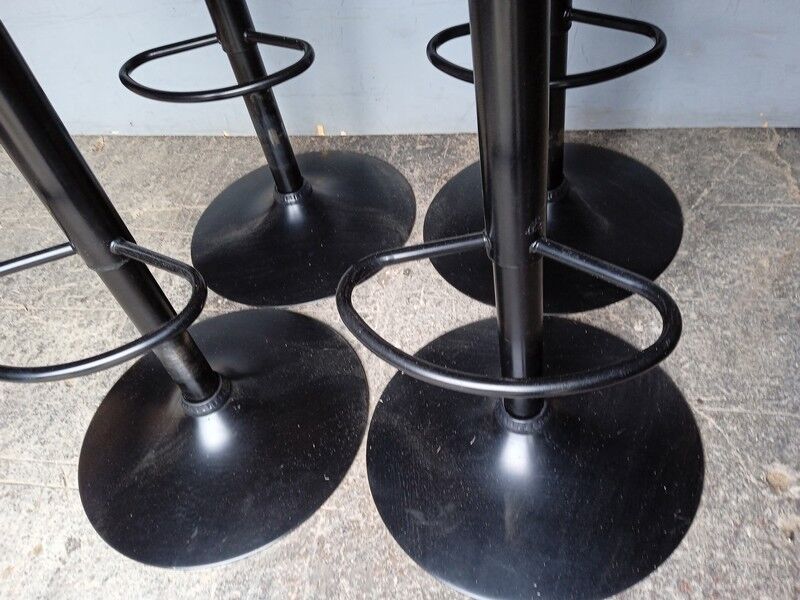 4 high bar stools wood and metal