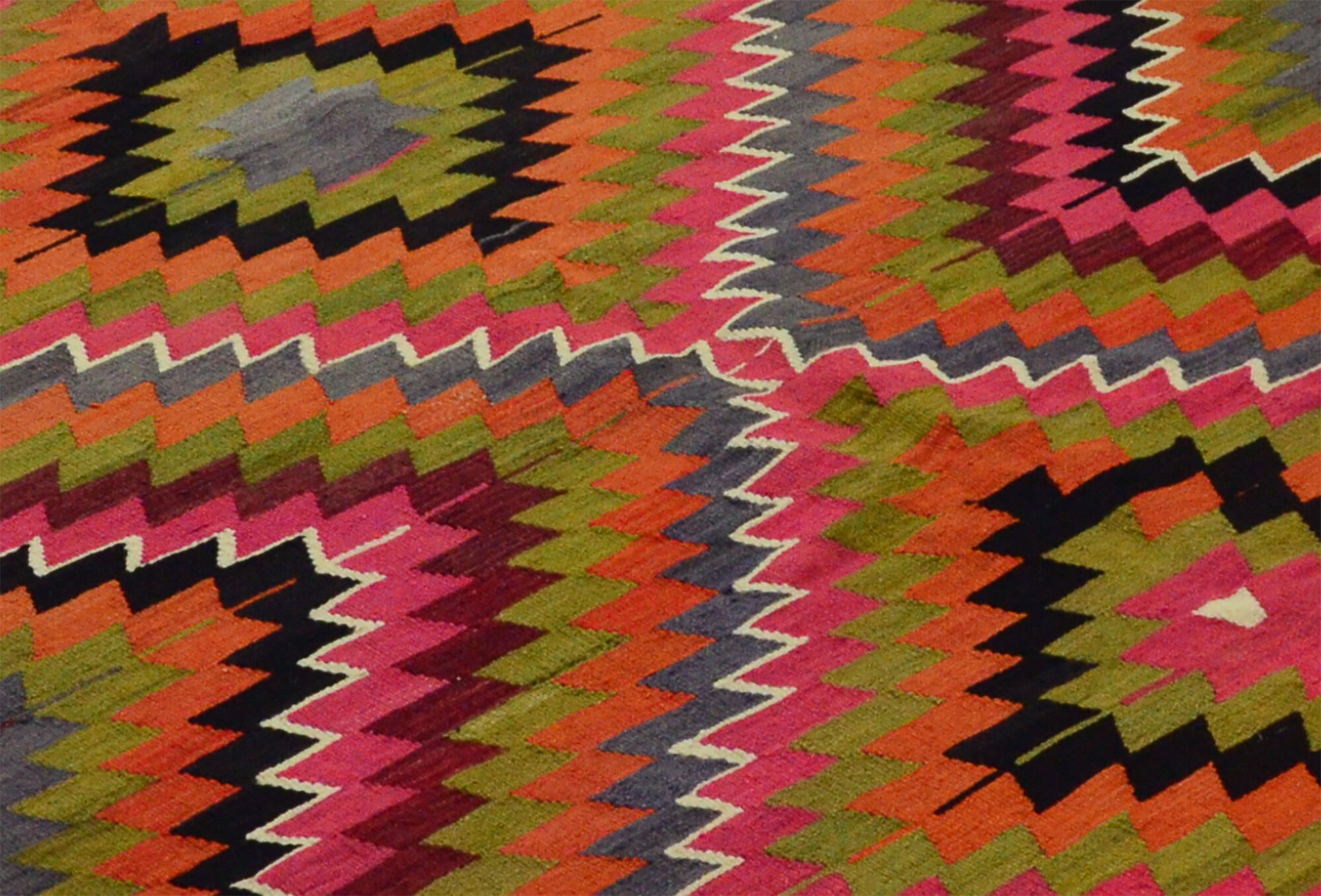 Anatolian handmade kilim rug 282 cm x 175 cm