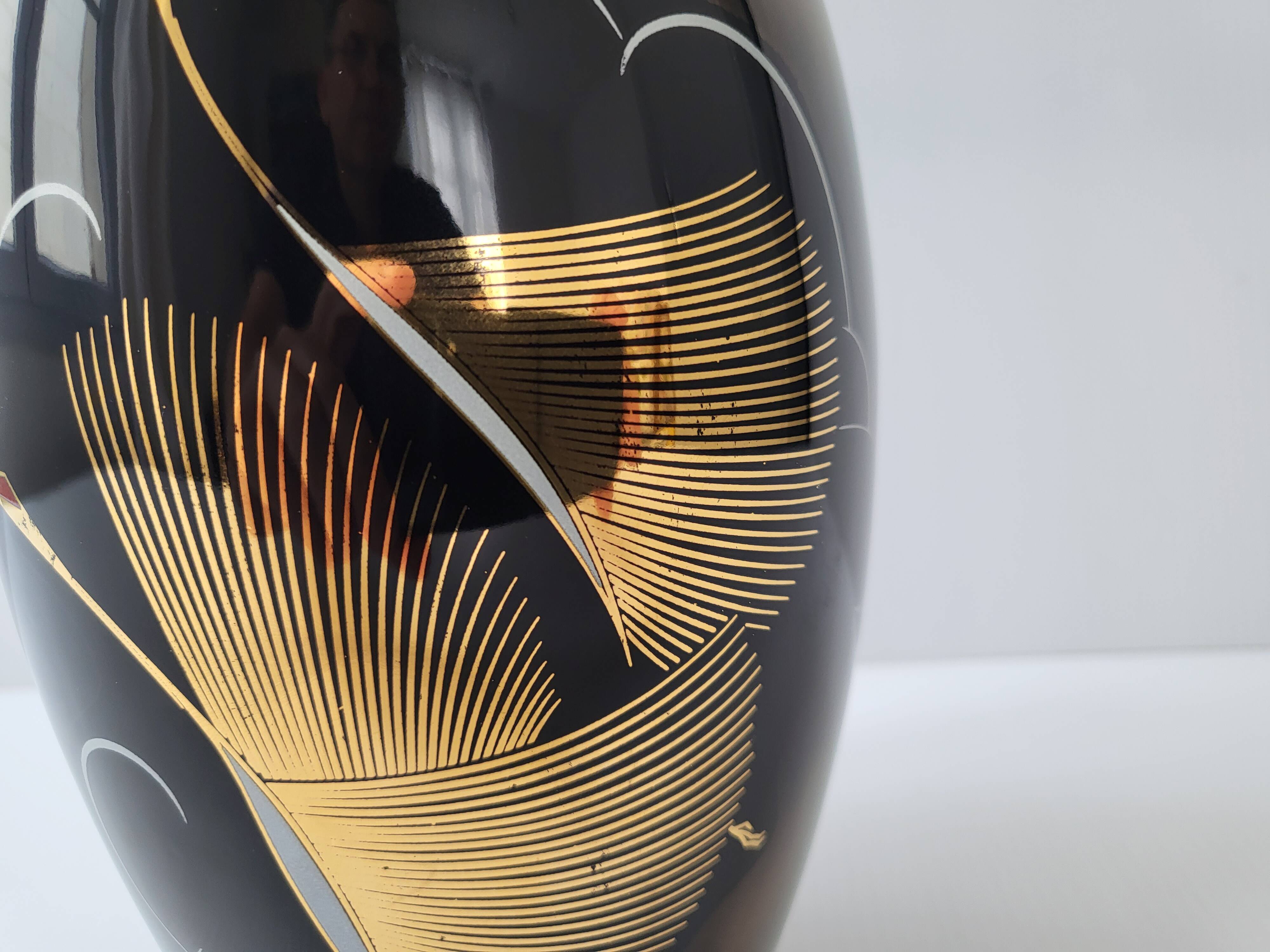 Vintage art deco vase with herons