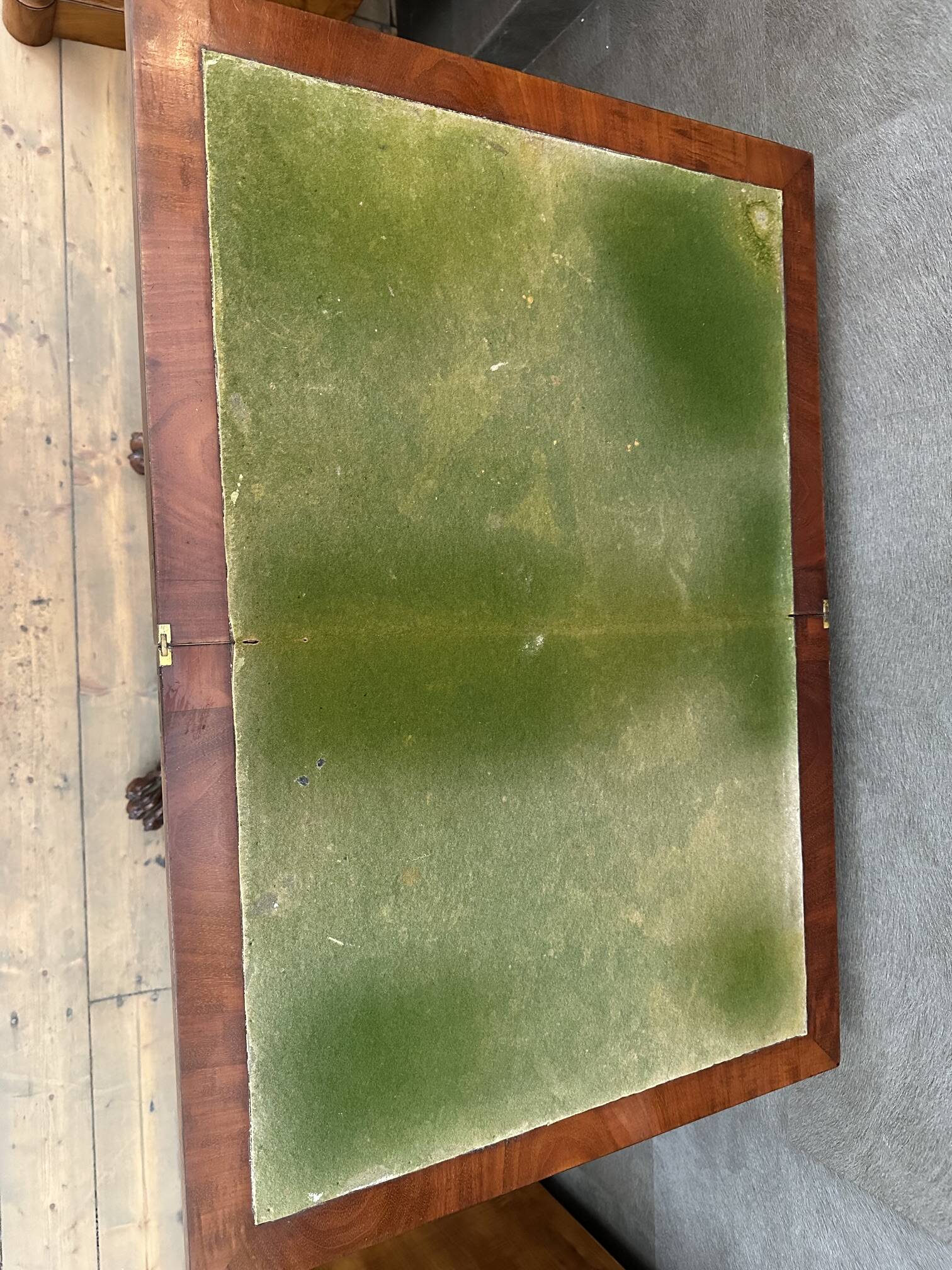 table de couture antique