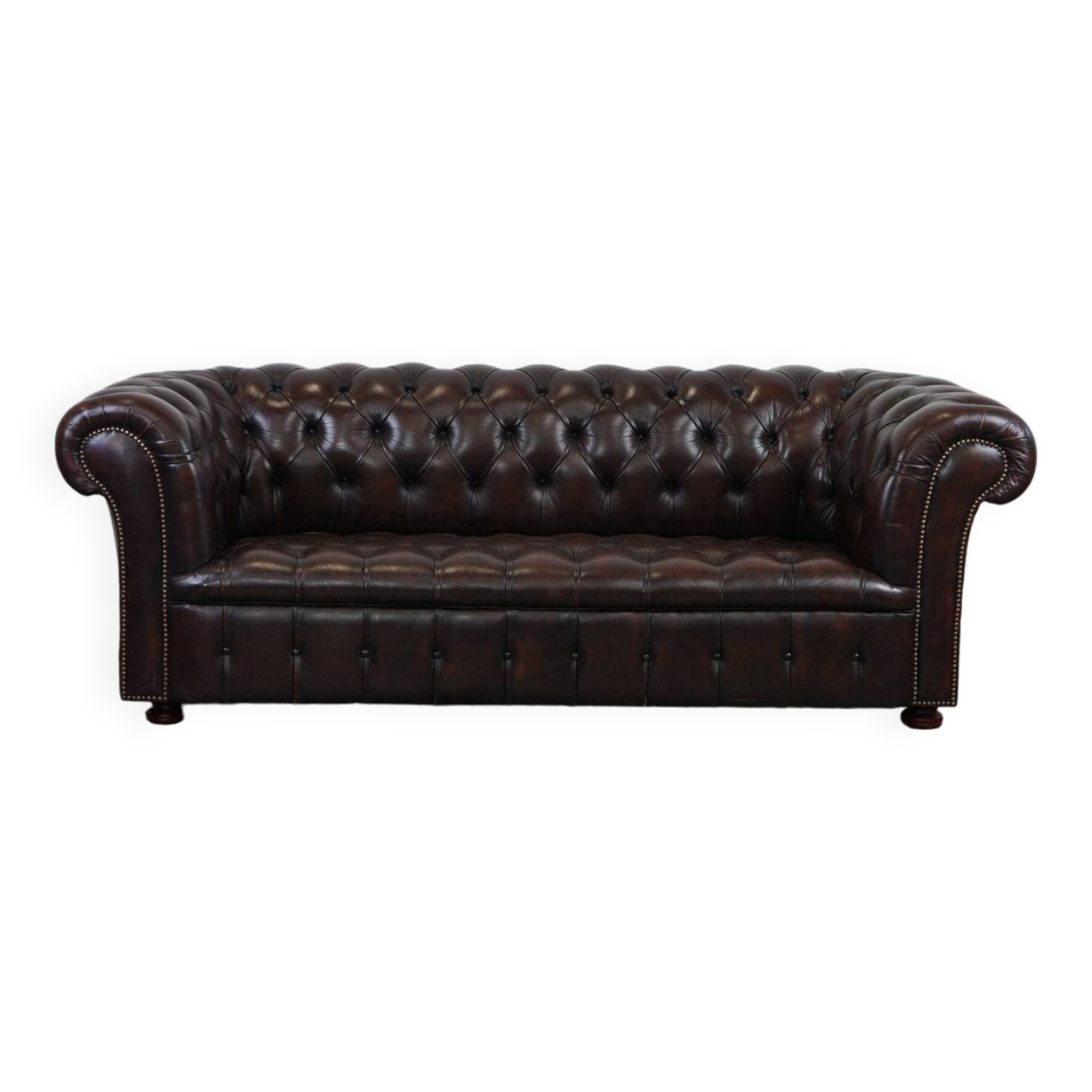 Dark-flamed english chesterfield 2.5-seater sofa/button seat