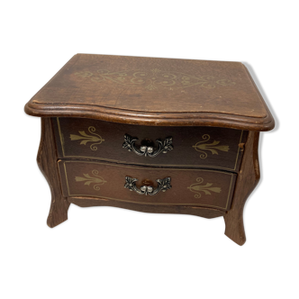 Wooden jewellery box