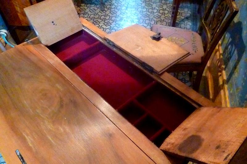 Bureau de changeur époque XVIIe