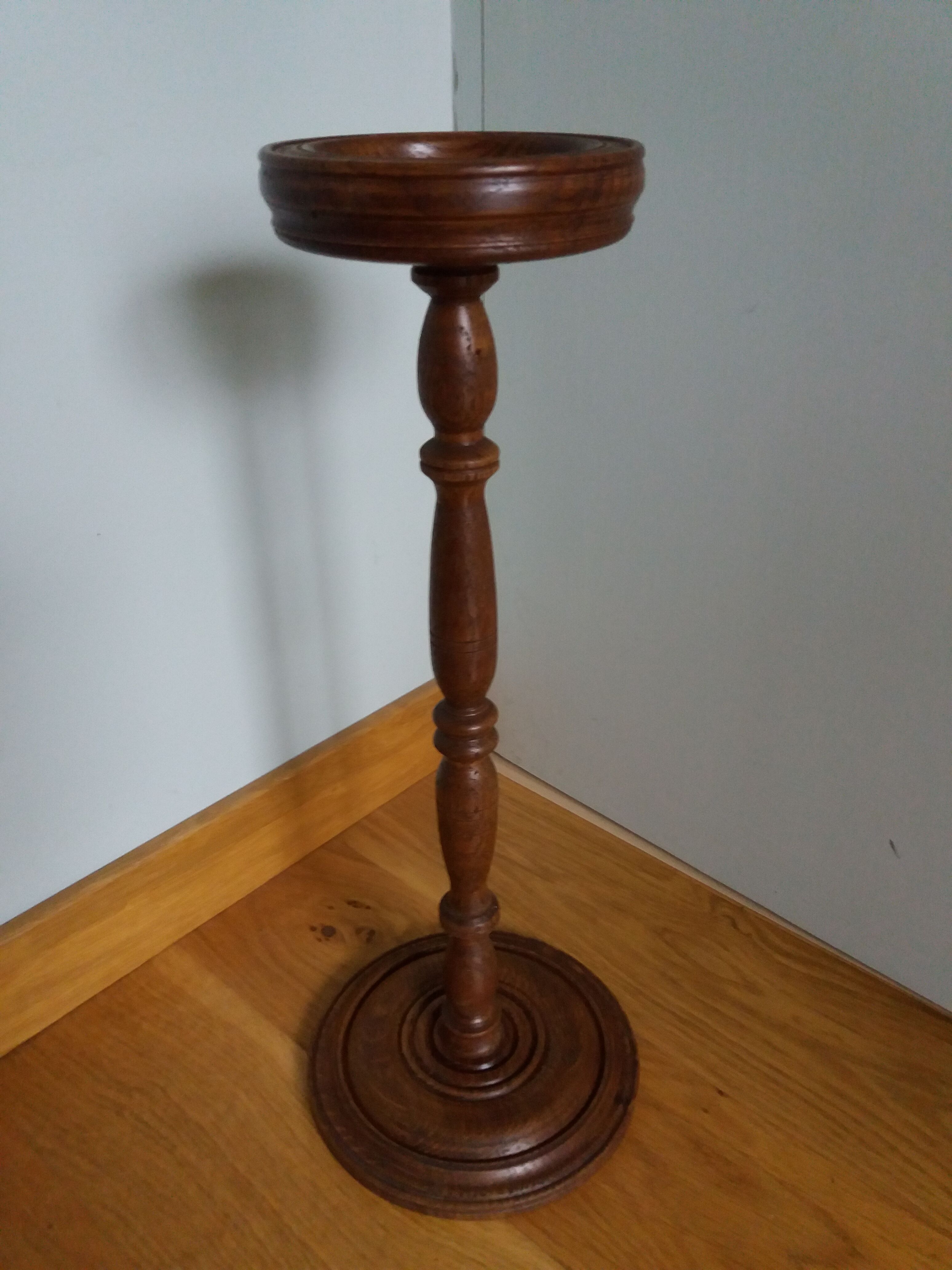 Turned wooden ashtray holder