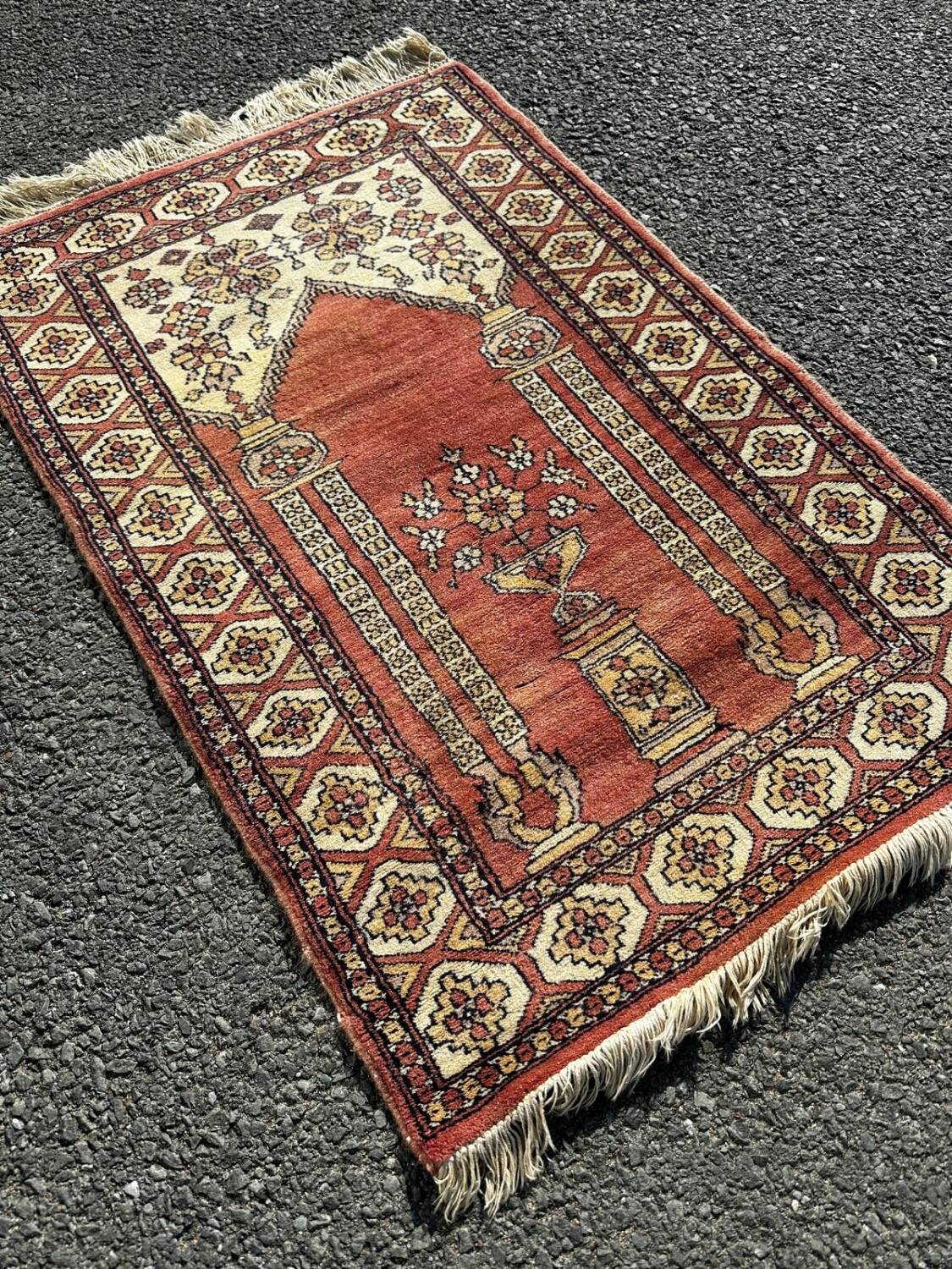 Handmade Persian Rug