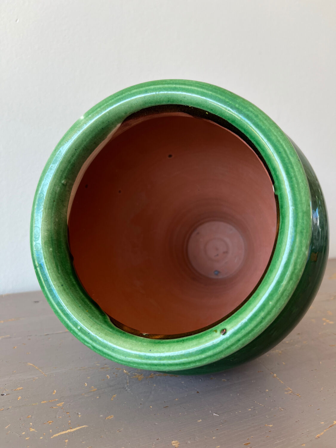 Glazed terracotta pot or vase