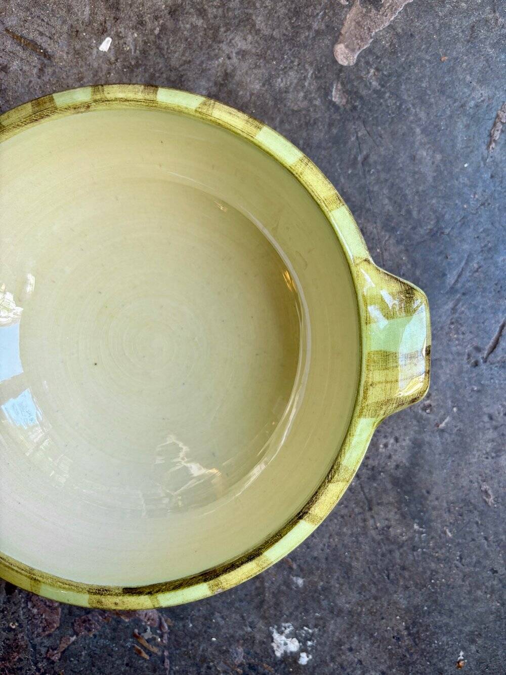 ALCEA hand-painted ceramic bowl with handles