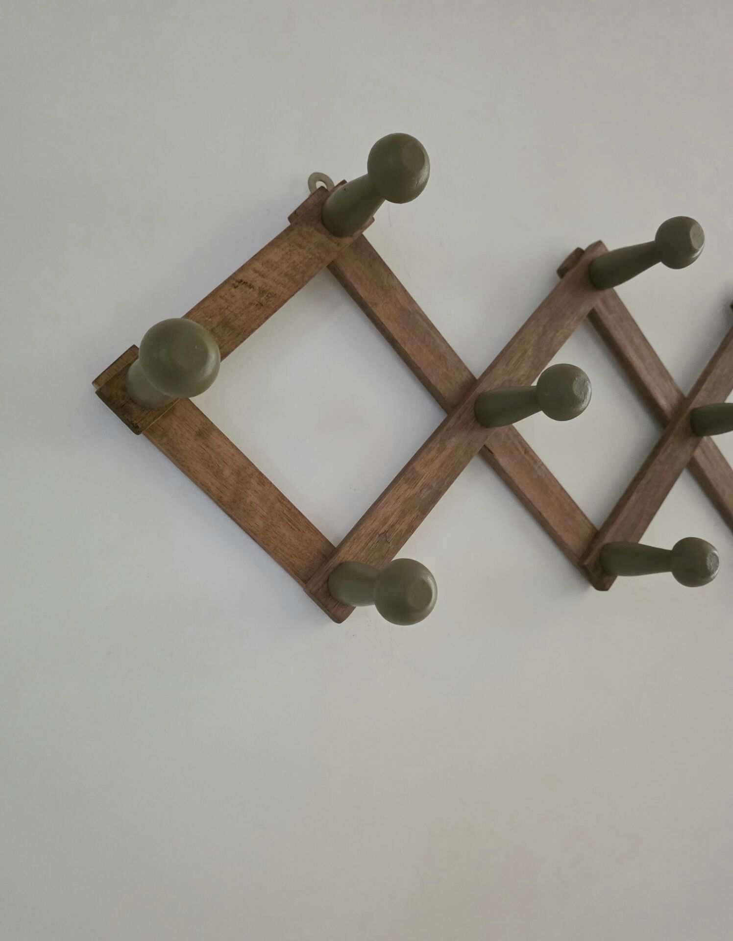 Vintage accordion coat rack