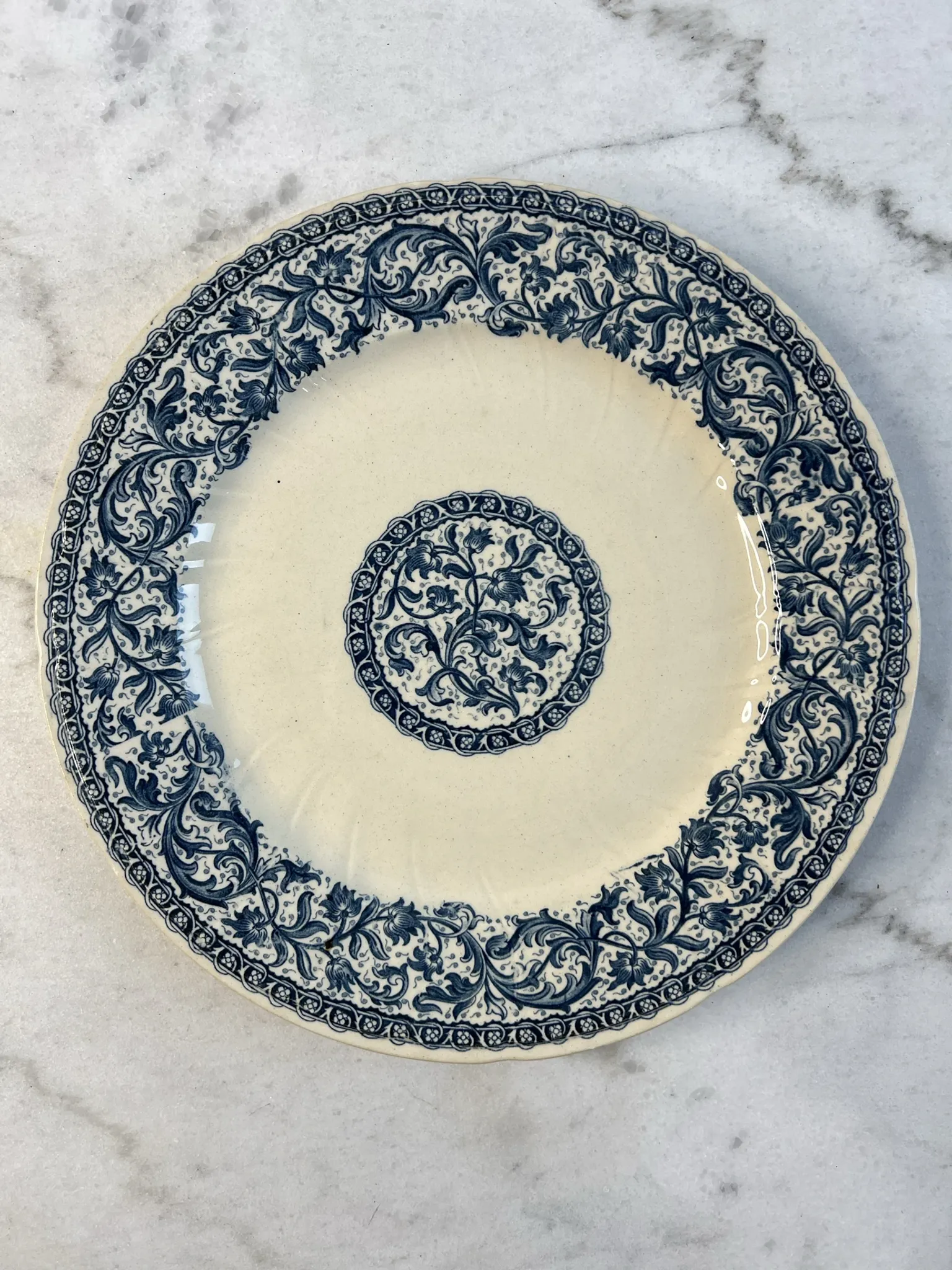Assiette plate GIEN guirlandes